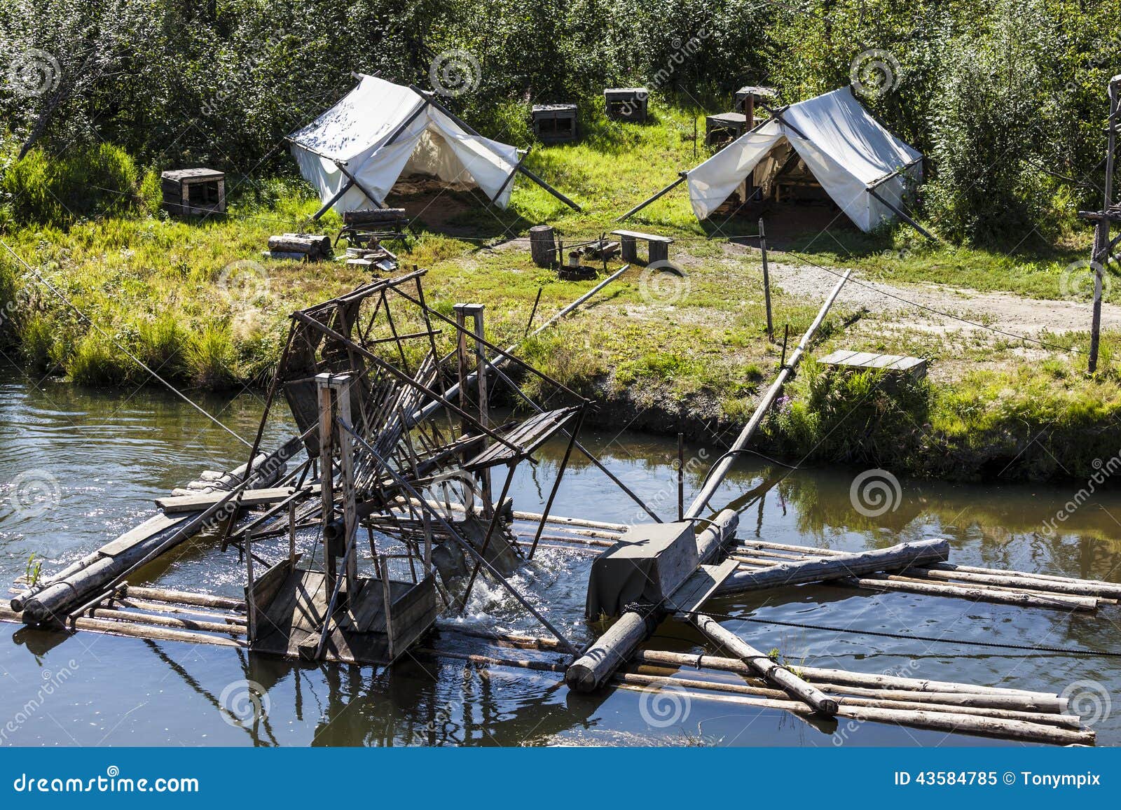 Water-current-powered Fish Trap Stock Image - Image of hydrology, chena:  43584785