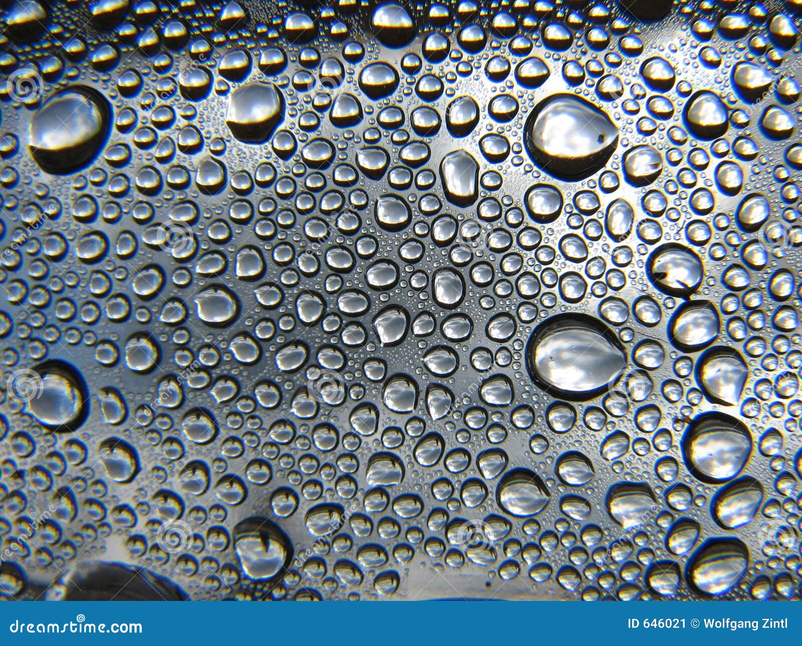 water drops metalic