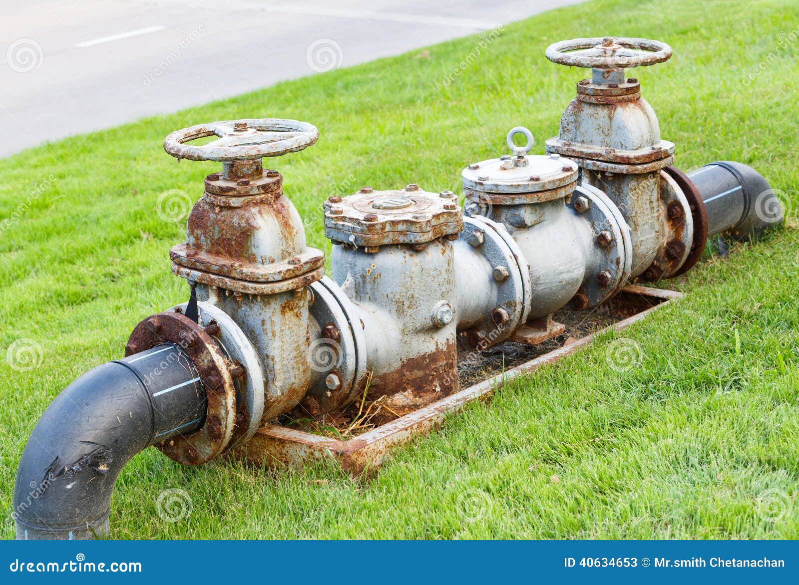 Water gate valves stock image. Image of irrigation, gate - 40634653