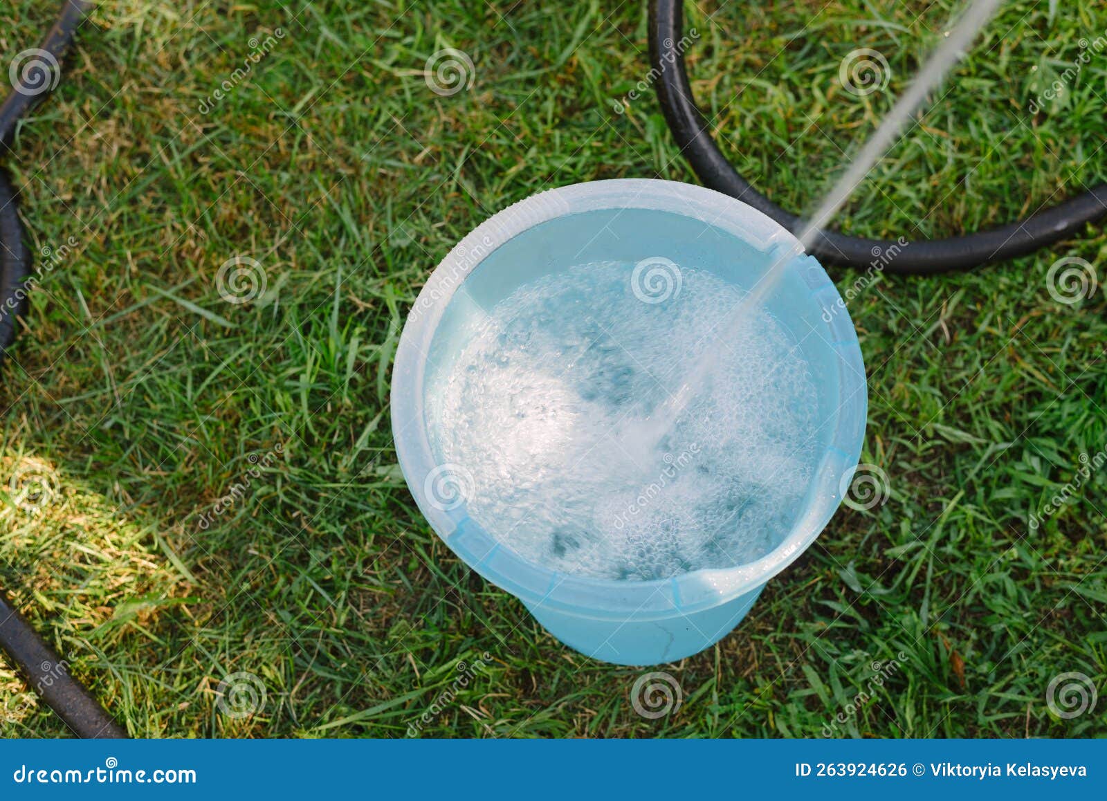 7,891 Bucket Full Water Royalty-Free Images, Stock Photos & Pictures
