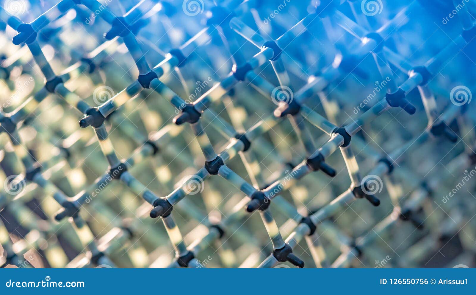 water molecule chemical covalent bond