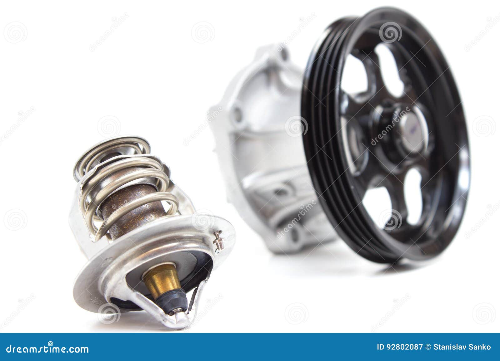 Water pump and thermostat stock image. Image of control 92802087