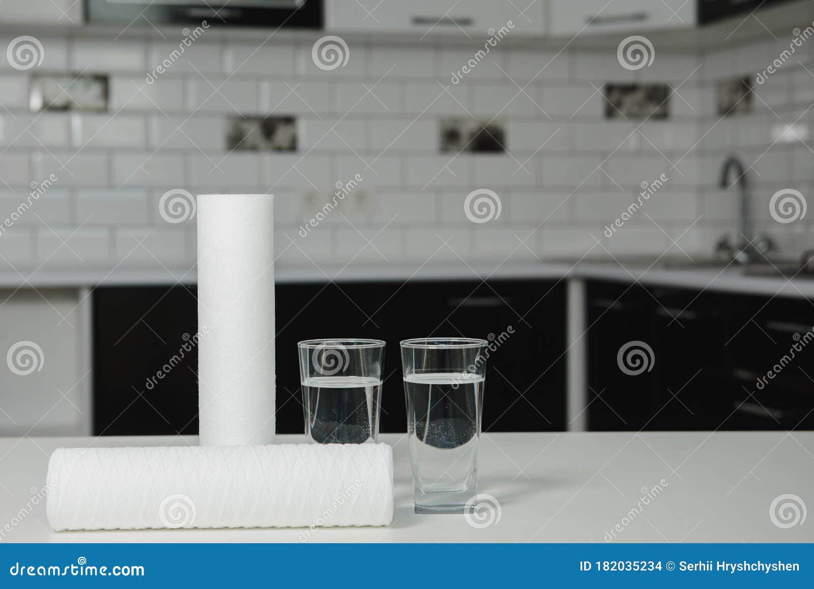 Water Purifier Cartridge and Clean Water. Home Water Purifier System