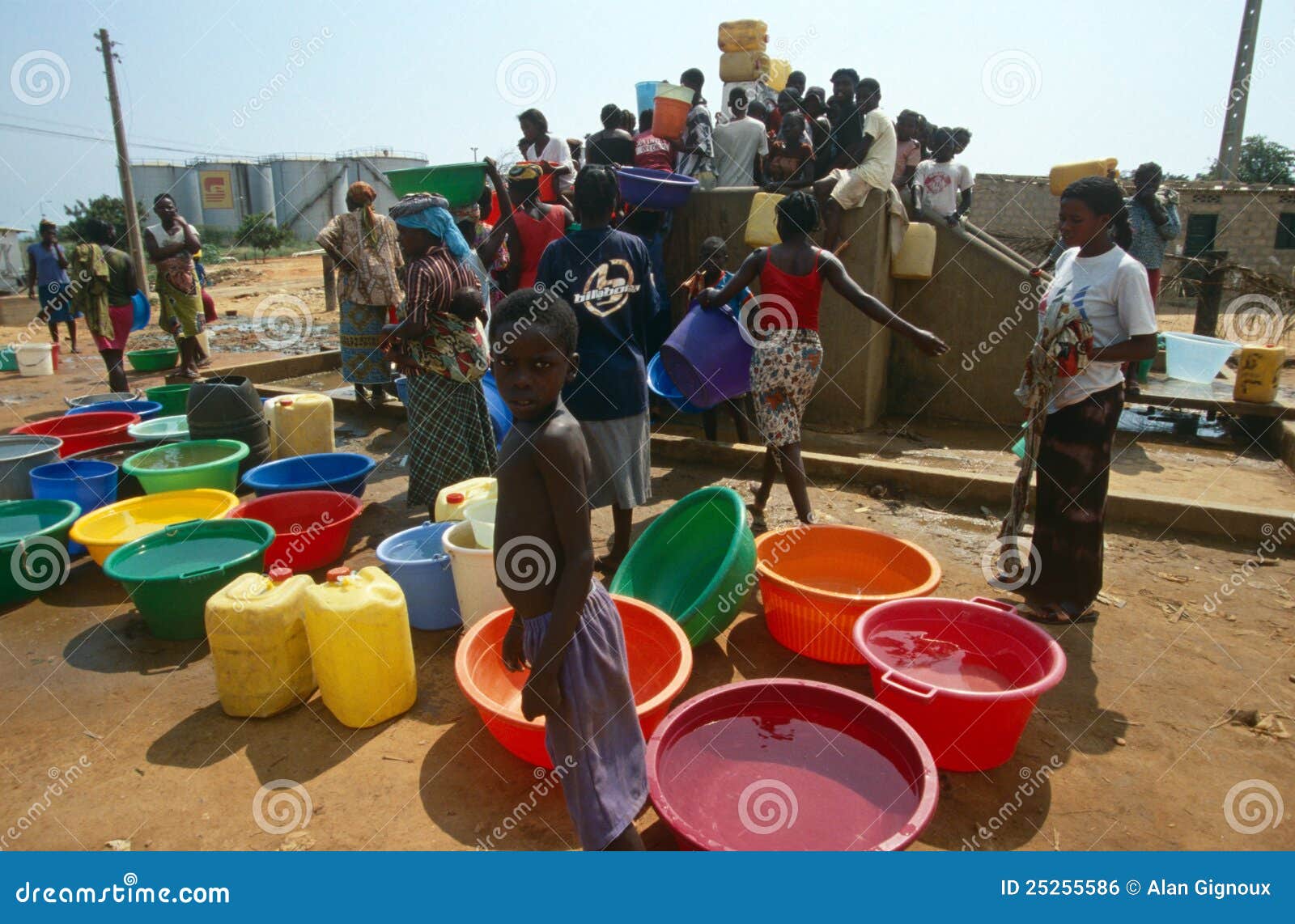 Water Supply at a Displaced Peoples Camp, Angola Editorial Photo Image of angolan, child 25255586