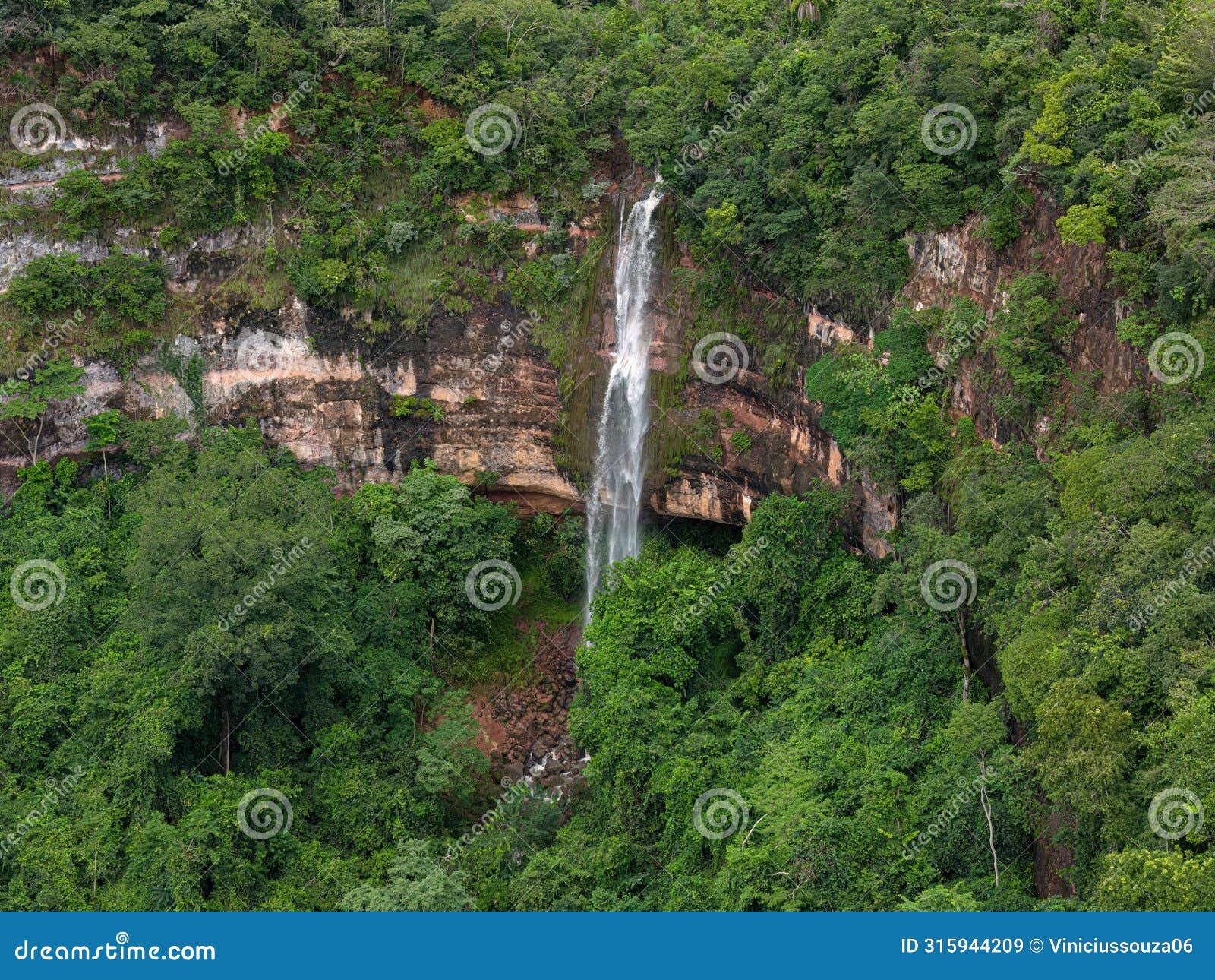waterfall cachoeira do socorro natural tourist spot in cassilandia