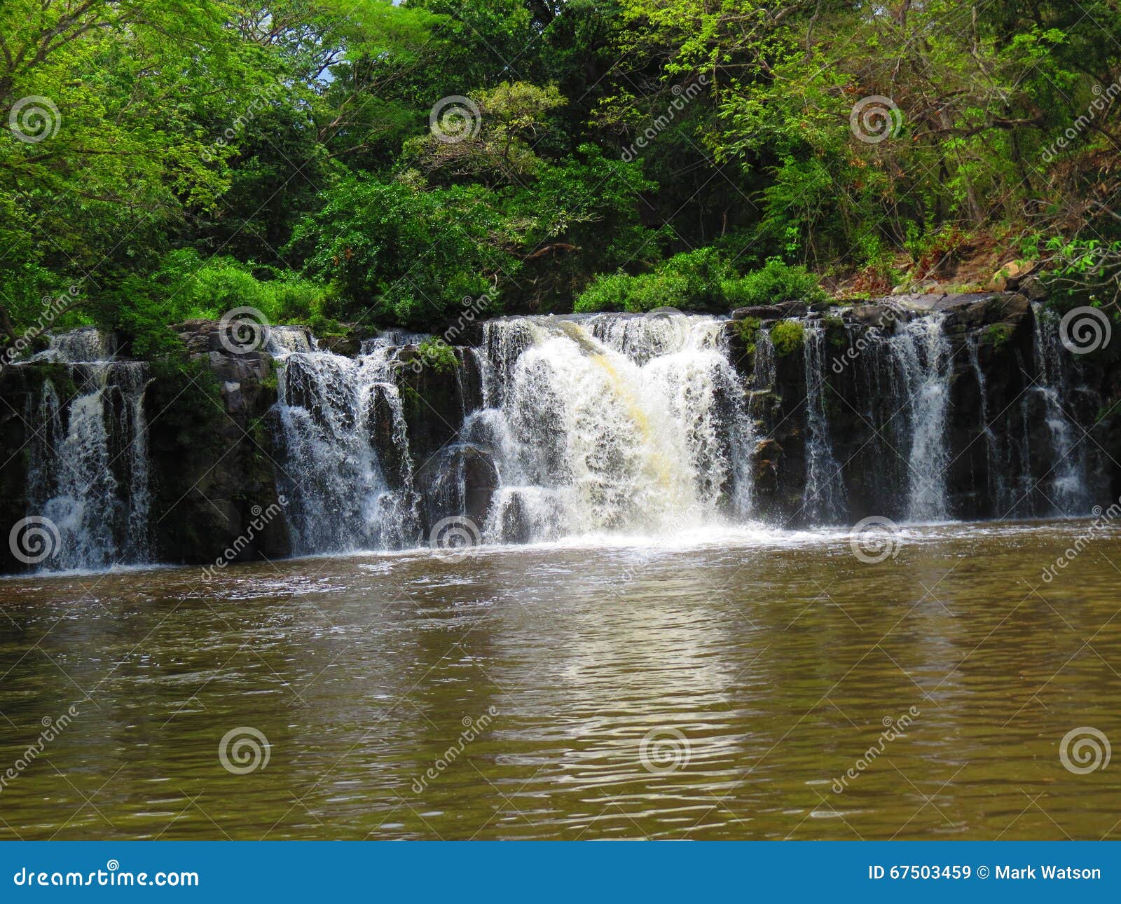 waterfall la perla