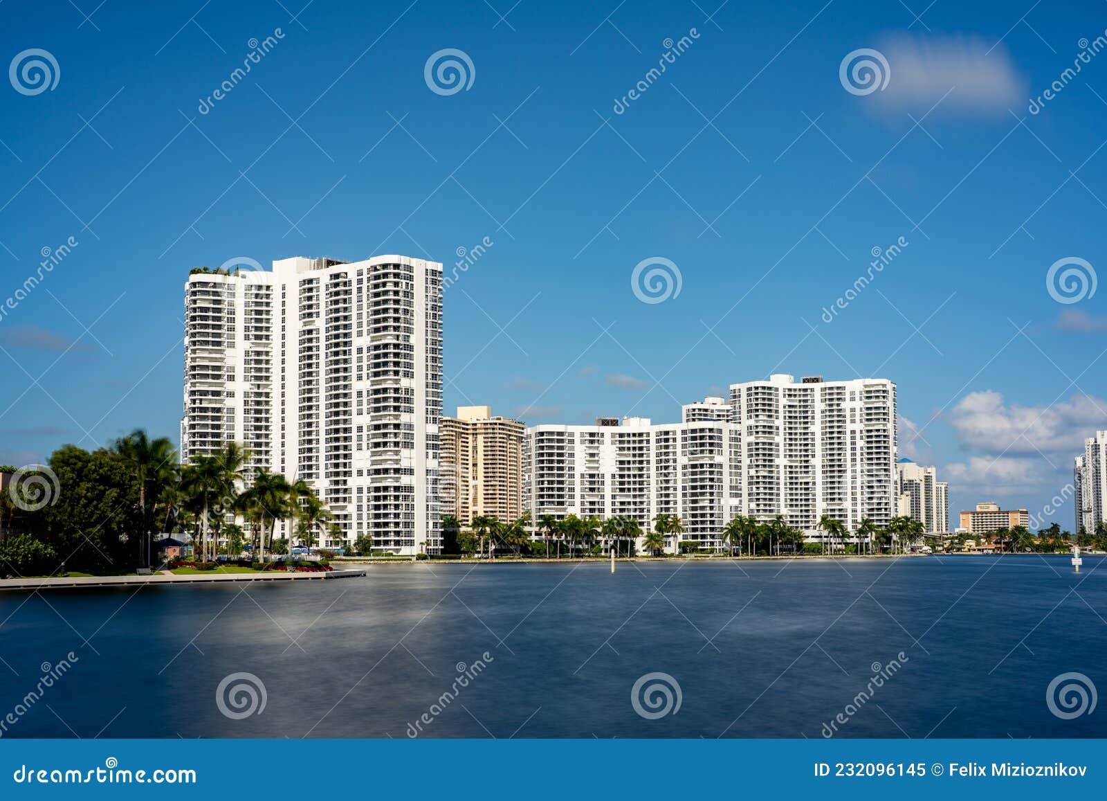 Waterfront Condos Aventura FL USA Editorial Image Image of blue, long