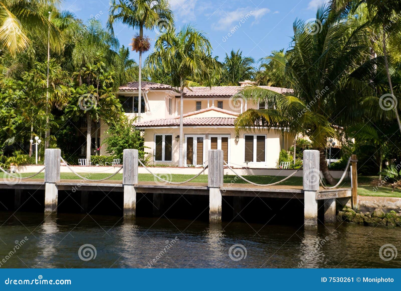 waterfront mansion on the sea. millionaire' s esta