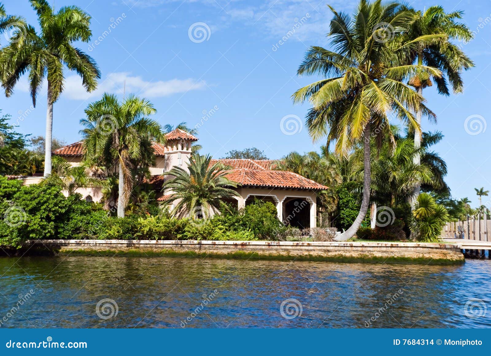 waterfront mansion on the sea. millionaire' s esta