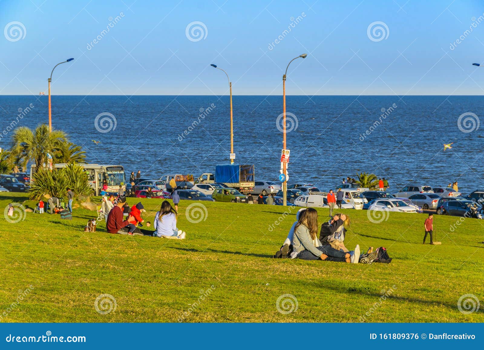 Waterfront Park, Bairro De Buceo, Montevidéu, Uruguai Foto Editorial -  Imagem de costa, cena: 161809376