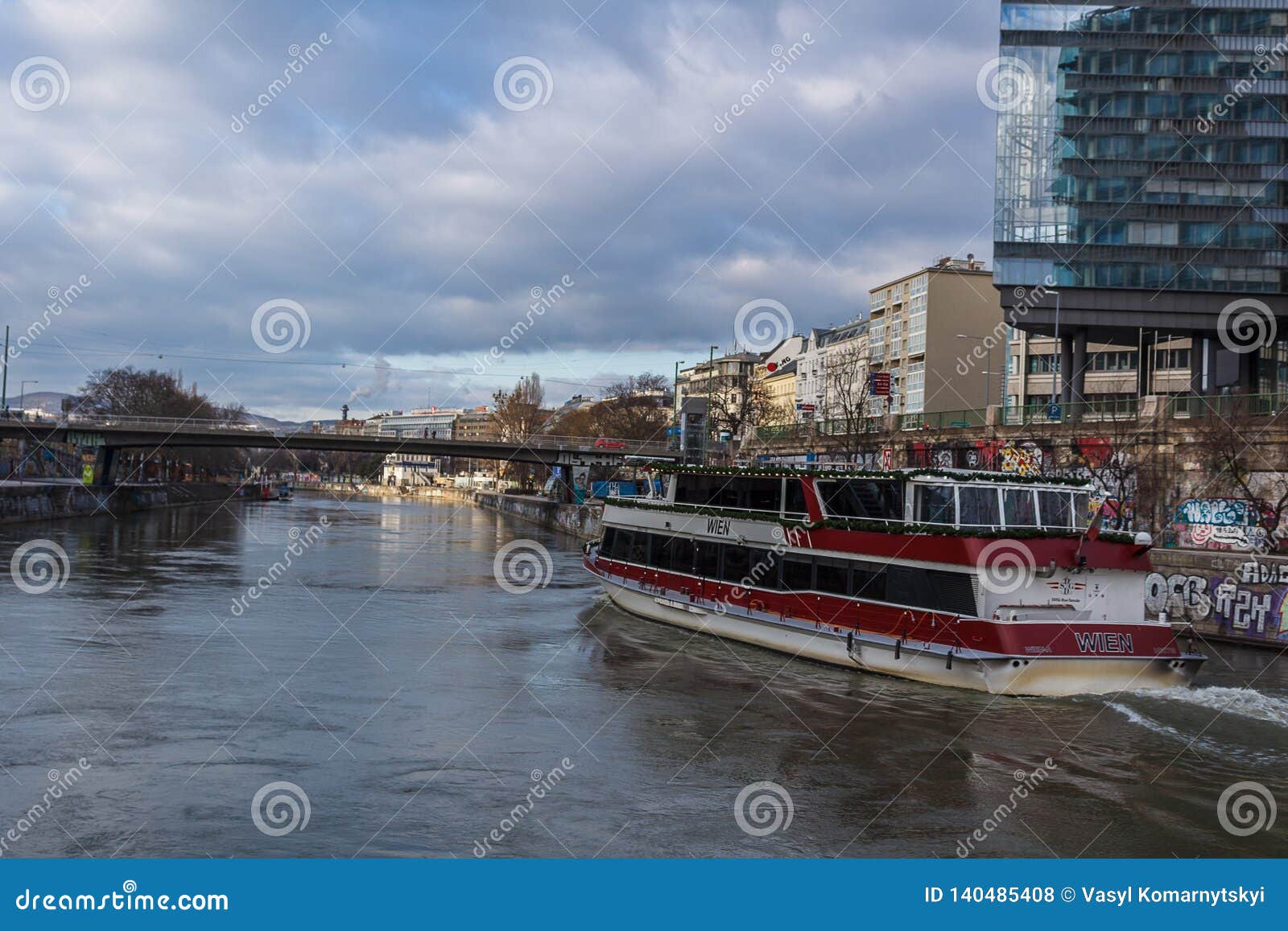 The waterfront of Vienna editorial stock photo. Image of bank 140485408
