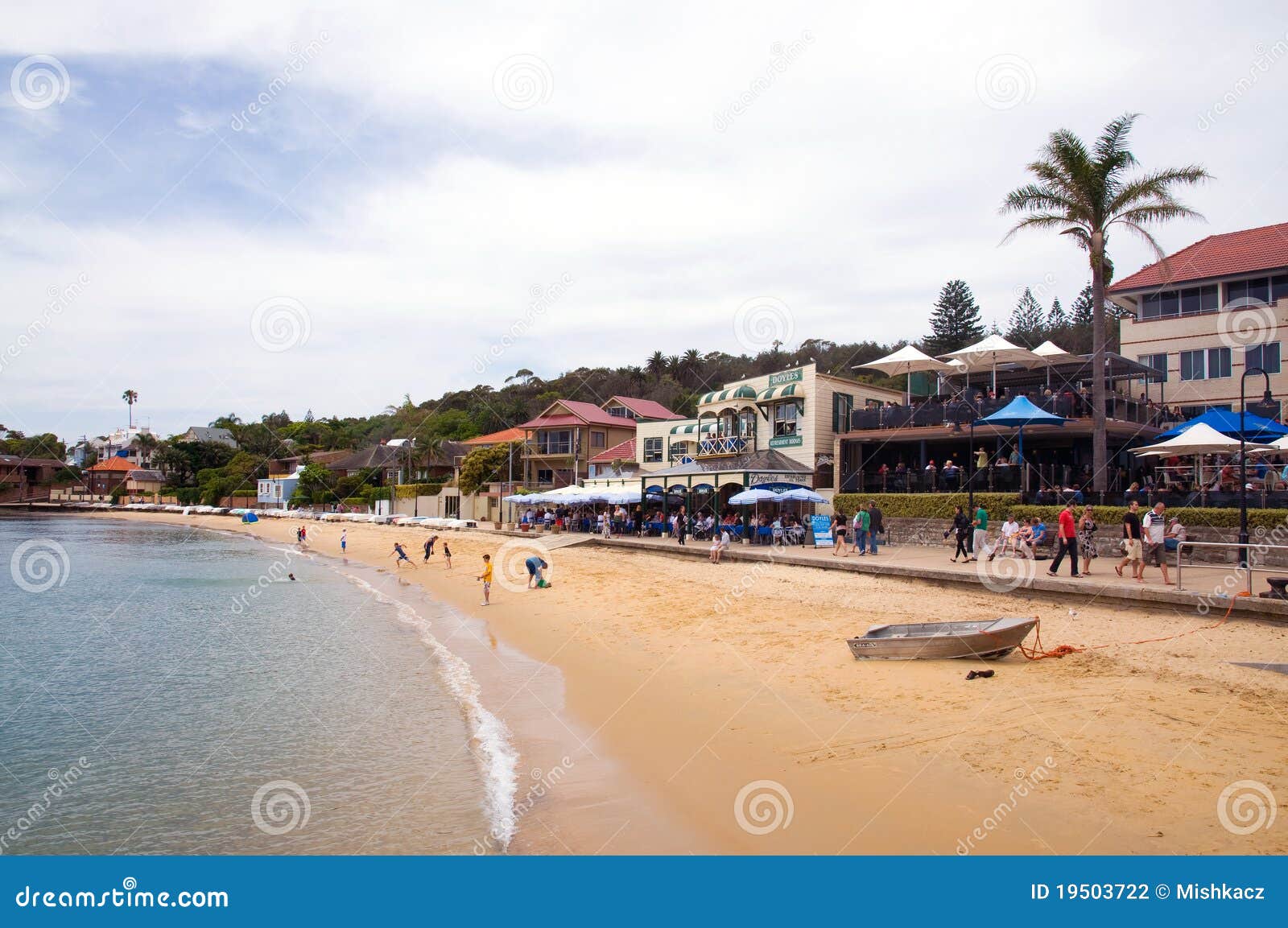 Watson Bay editorial photography. Image of beautiful 19503722