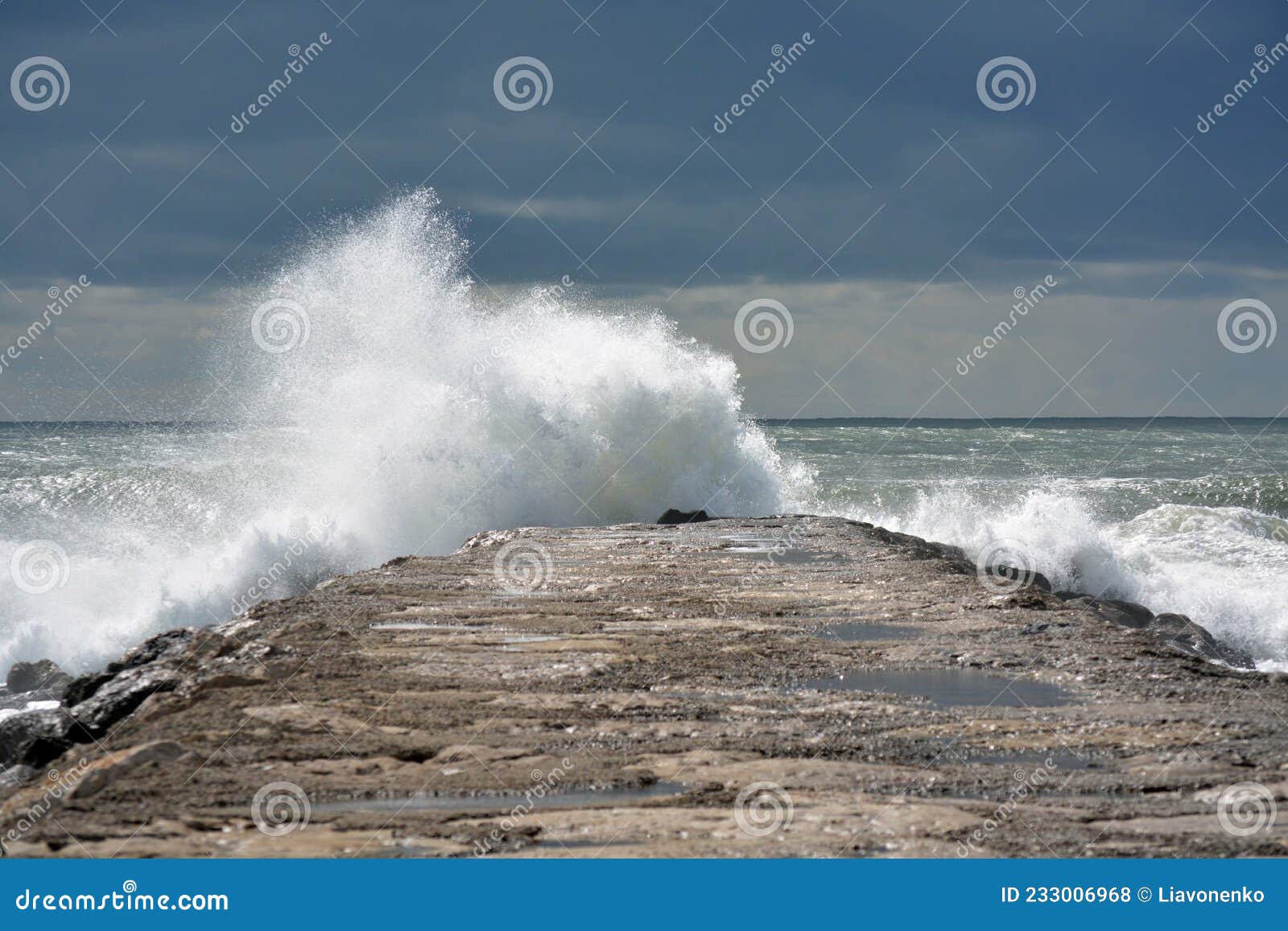 waves in the atlantic ocean beach. portugal almada. costa de caparica.