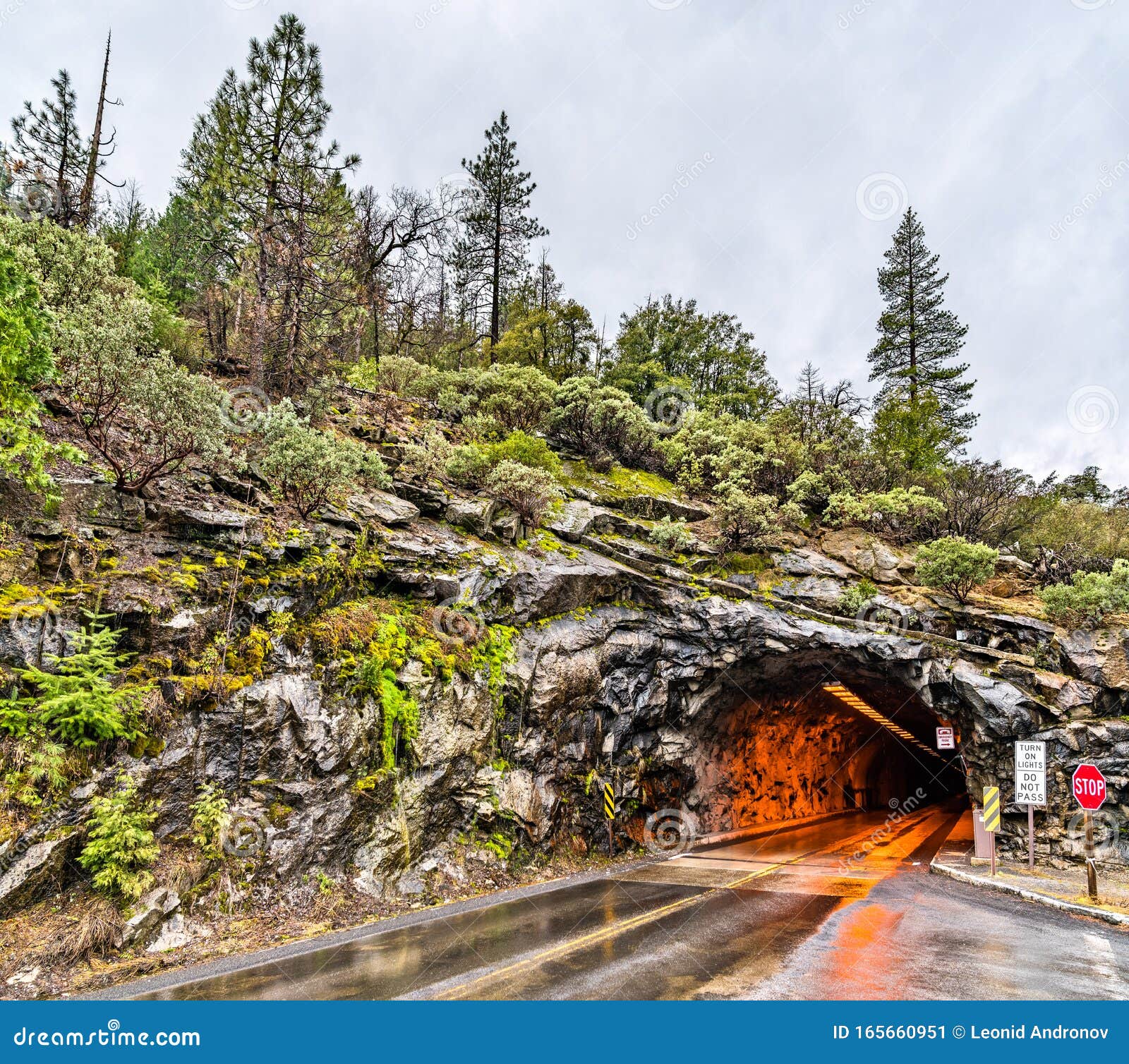 the wawona tunnel in yosemite national park, california