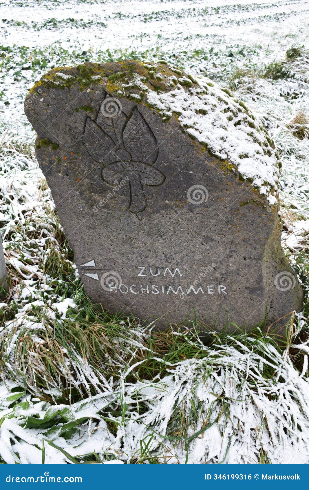 way sign to hochsimmer on a volcano stone