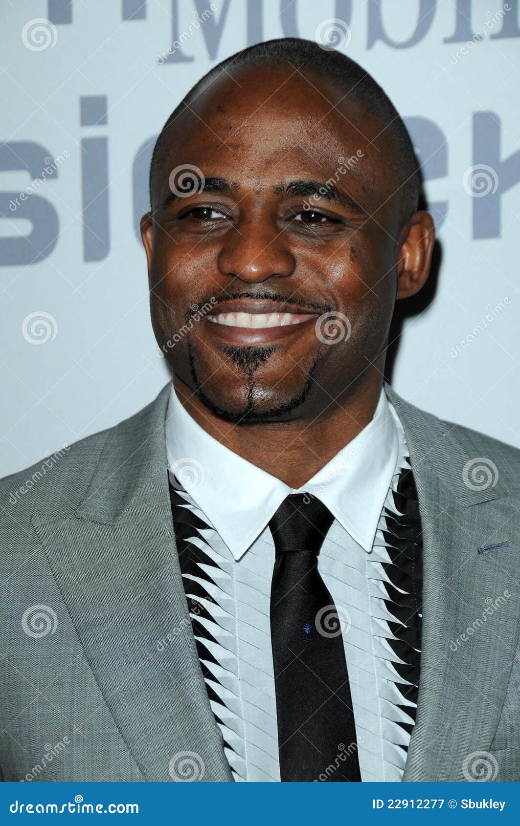 Wayne Brady editorial photography. Image of beverly, wayne - 22912277