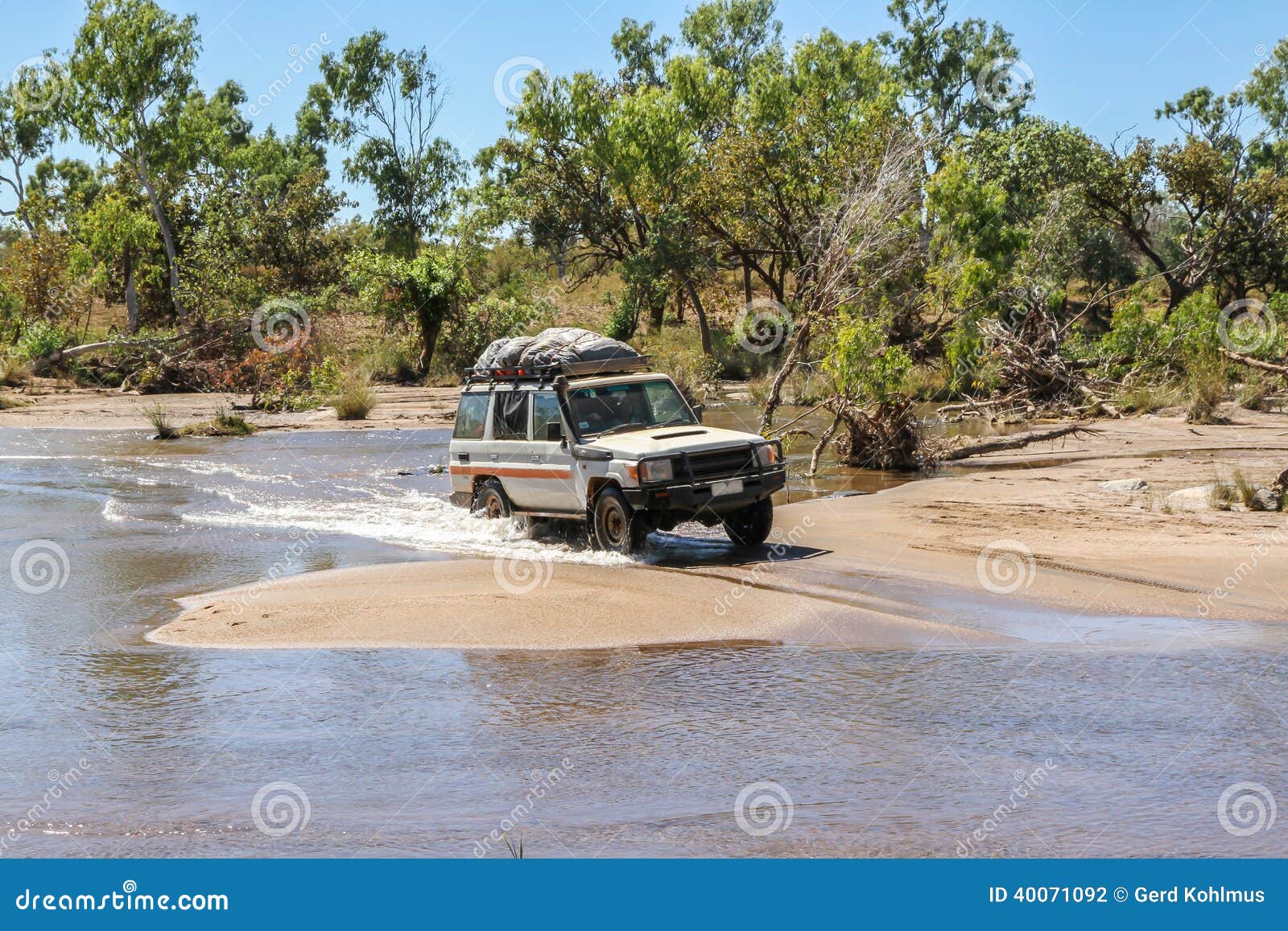 4wd crossing a river