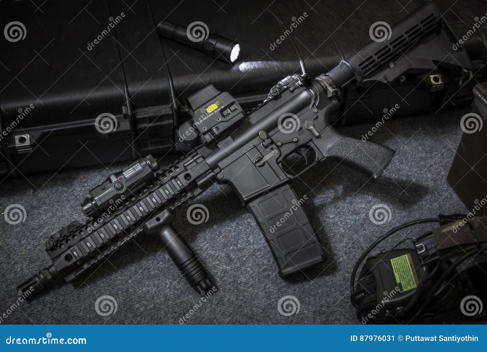 weapon assault rifle