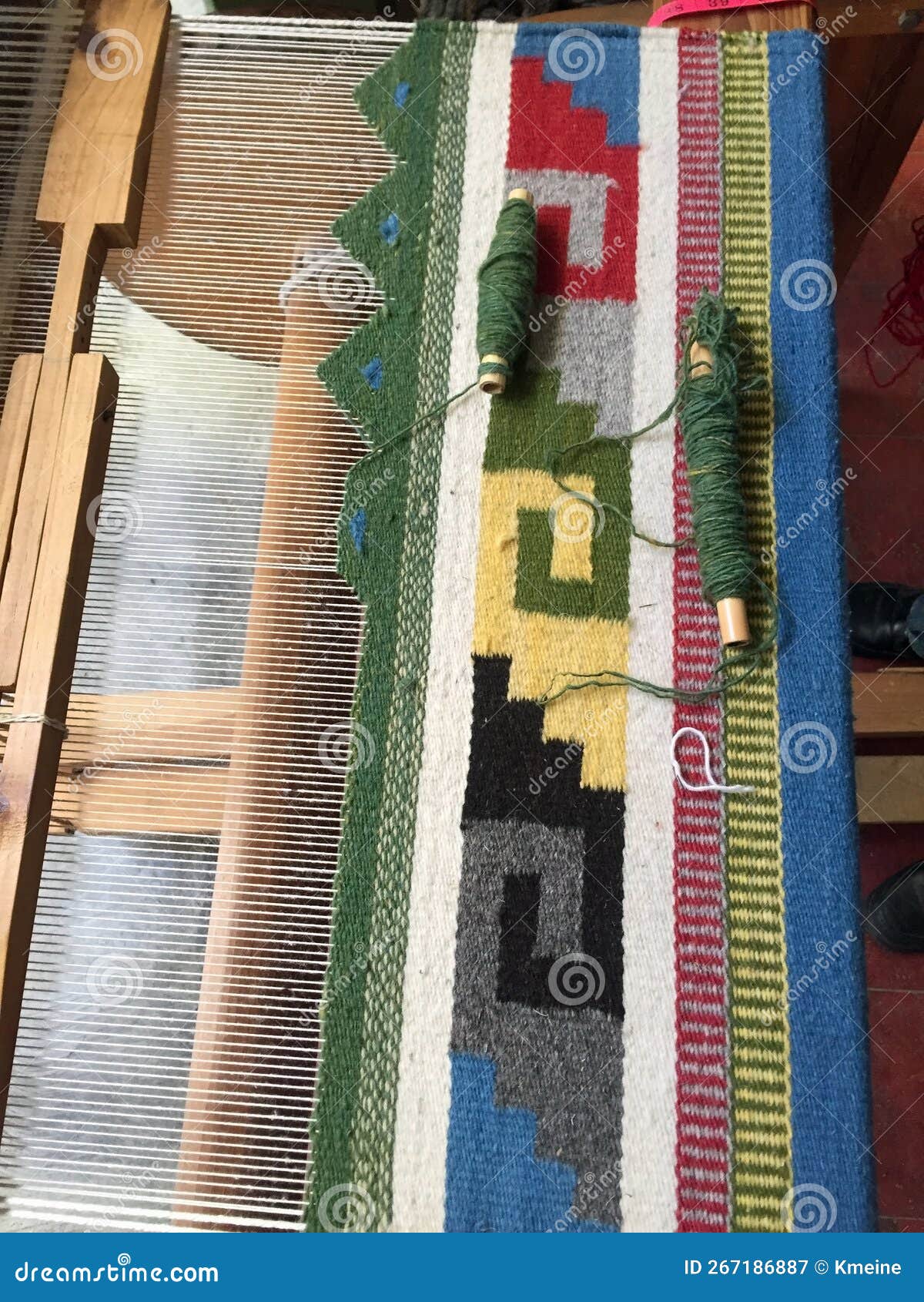 Weaving Lessons on Large Loom with Warp Using Multiple Weaves and
