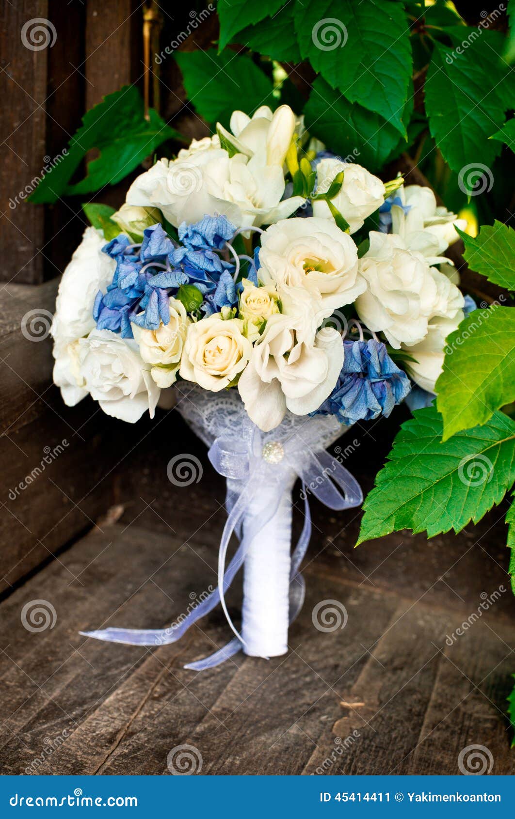 Wedding bouquet stock image. Image of coronation, candle 45414411