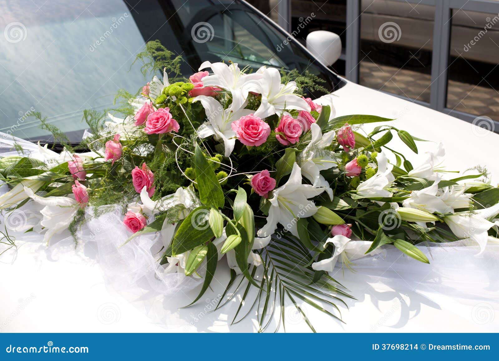 Wedding bouquet on the car stock photo. Image of couple 37698214