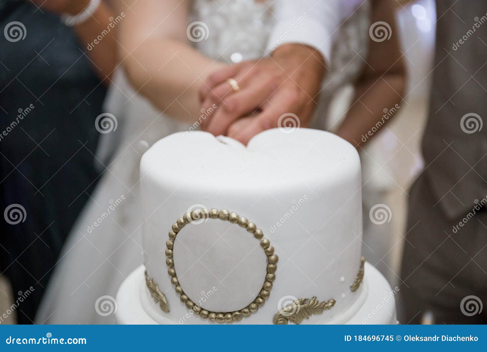 Wedding Cake Bride and Groom Stock Image Image of white, bride 184696745