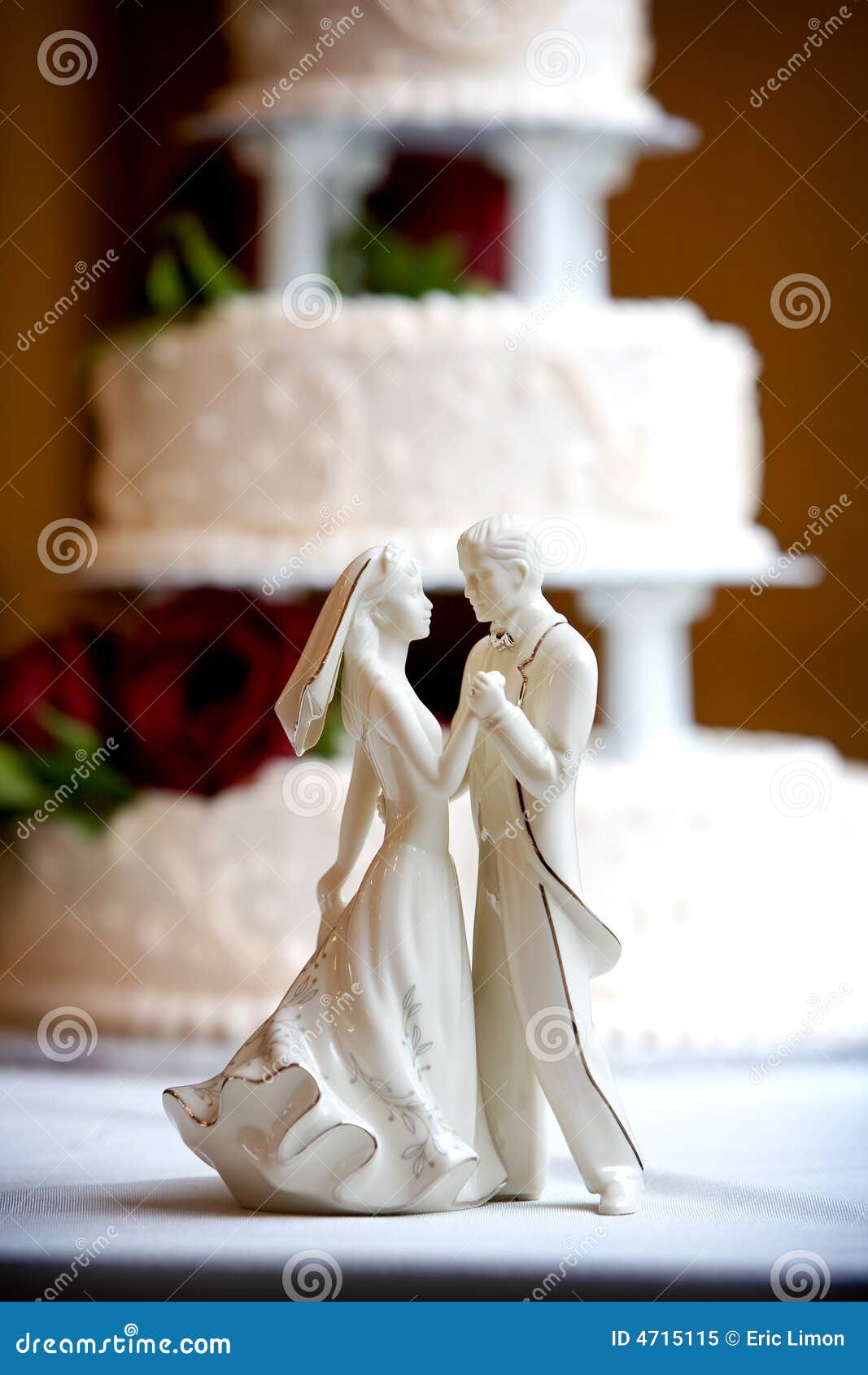 Wedding Cake with Bride and Groom Stock Image Image of love, flowers