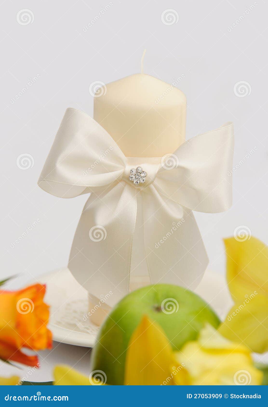Wedding candle stock image. Image of bouquet, arrangement 27053909
