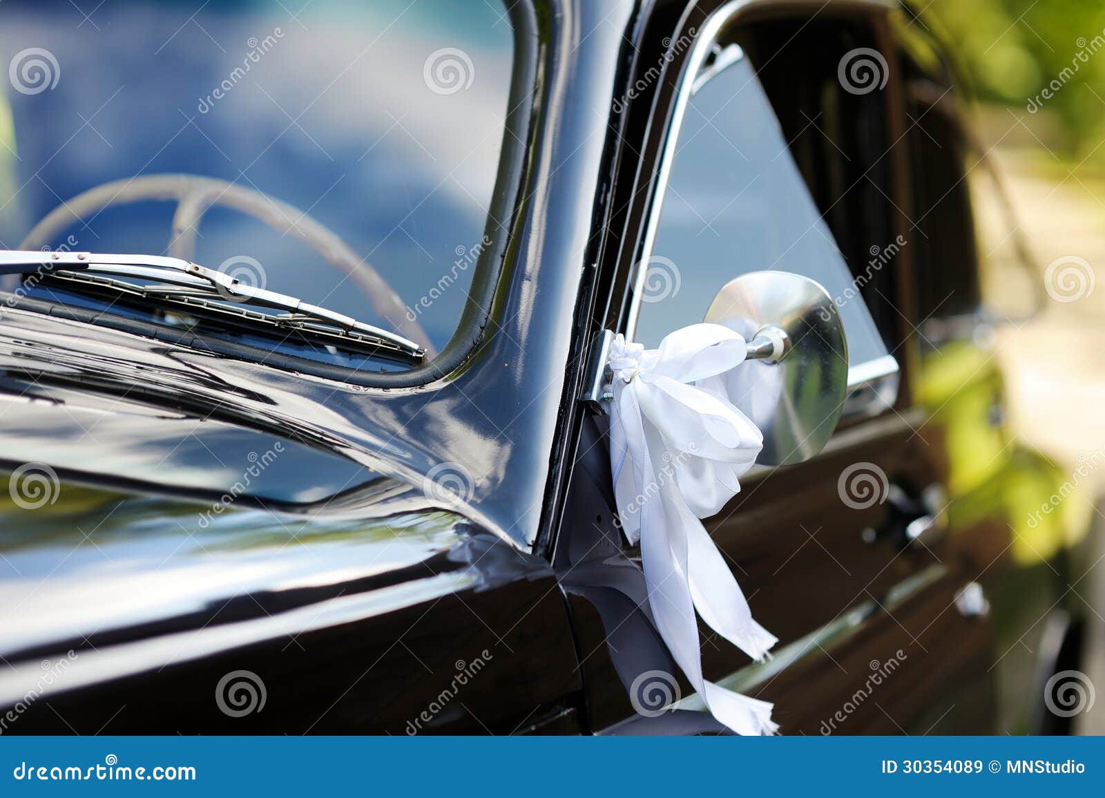 131 Wedding Car Decorated White Ribbons Photos Free & RoyaltyFree
