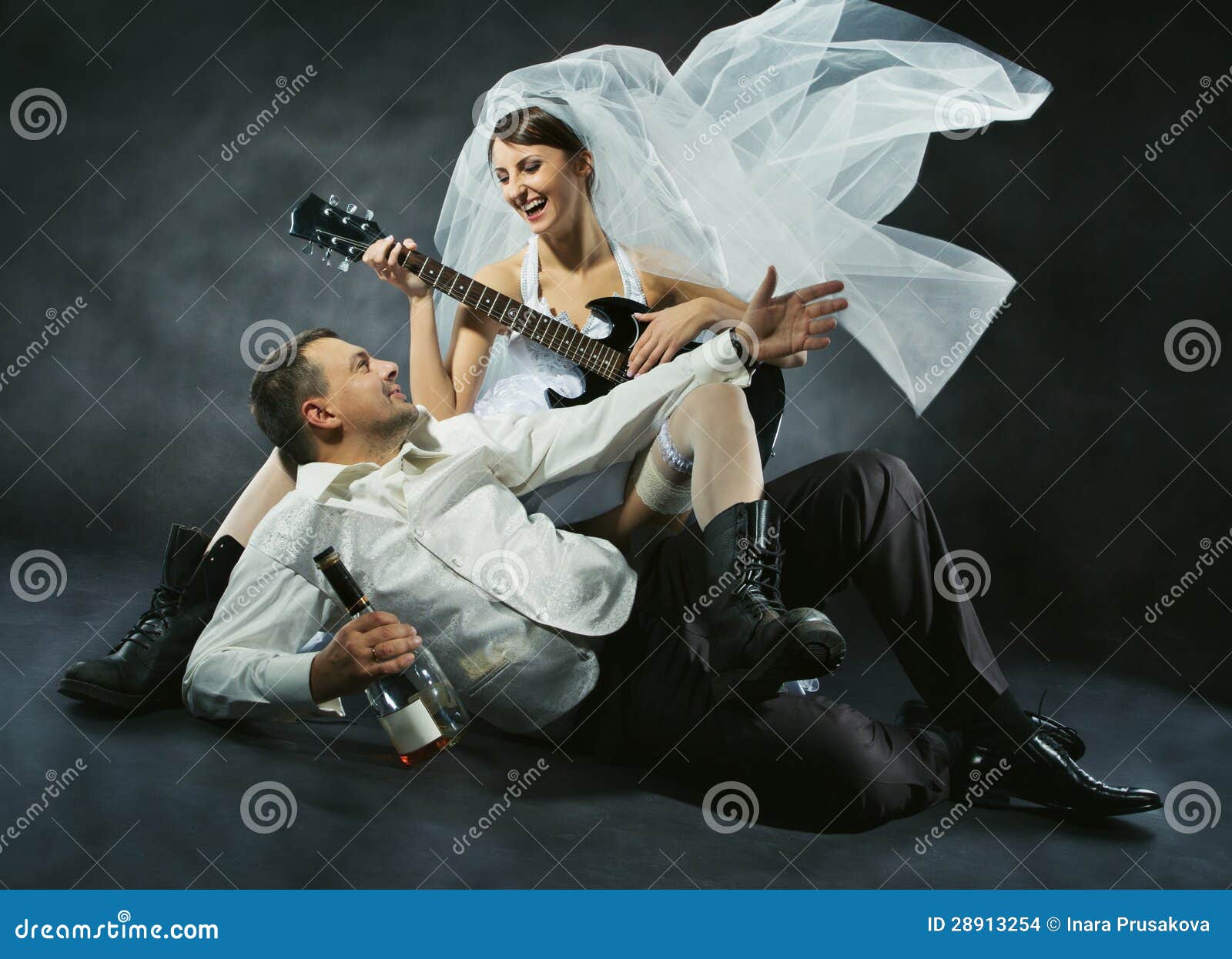 love 4 cc finds — simtrovart: Guitar Day - couple version - ...