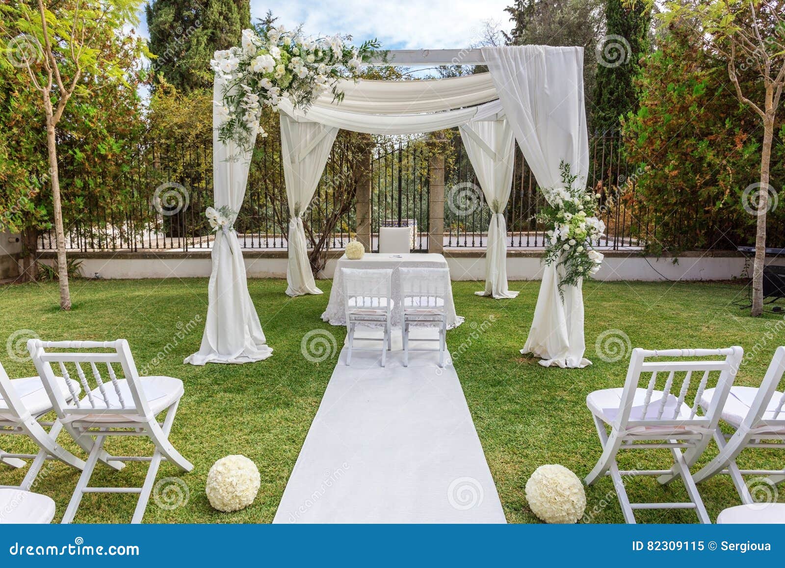 Wedding Decorations for Newlyweds. Stock Image Image of nature