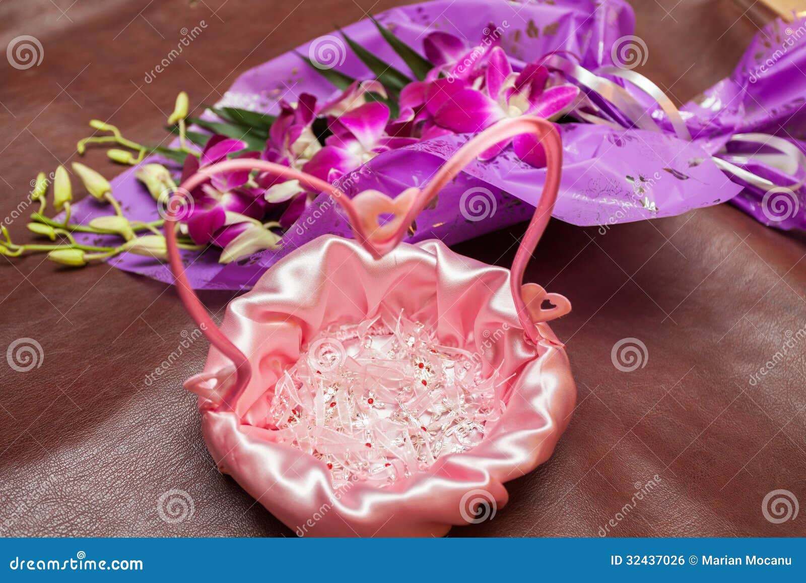 Wedding flowers basket stock photo. Image of plant, pink 32437026