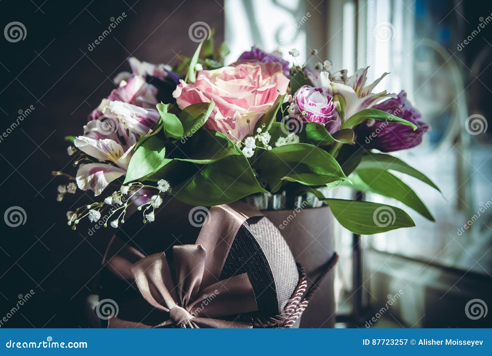 Wedding flowers in the box stock image. Image of romantic 87723257