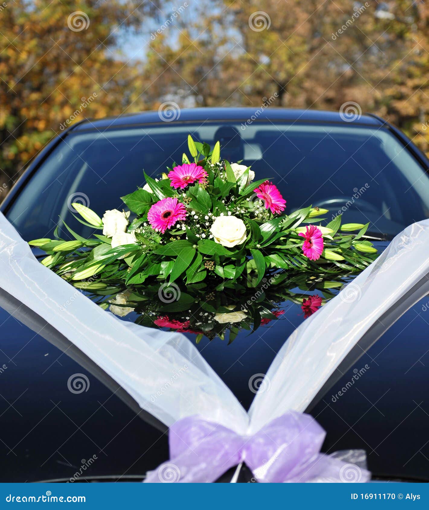 Wedding flowers on car stock photo. Image of close, decoration 16911170