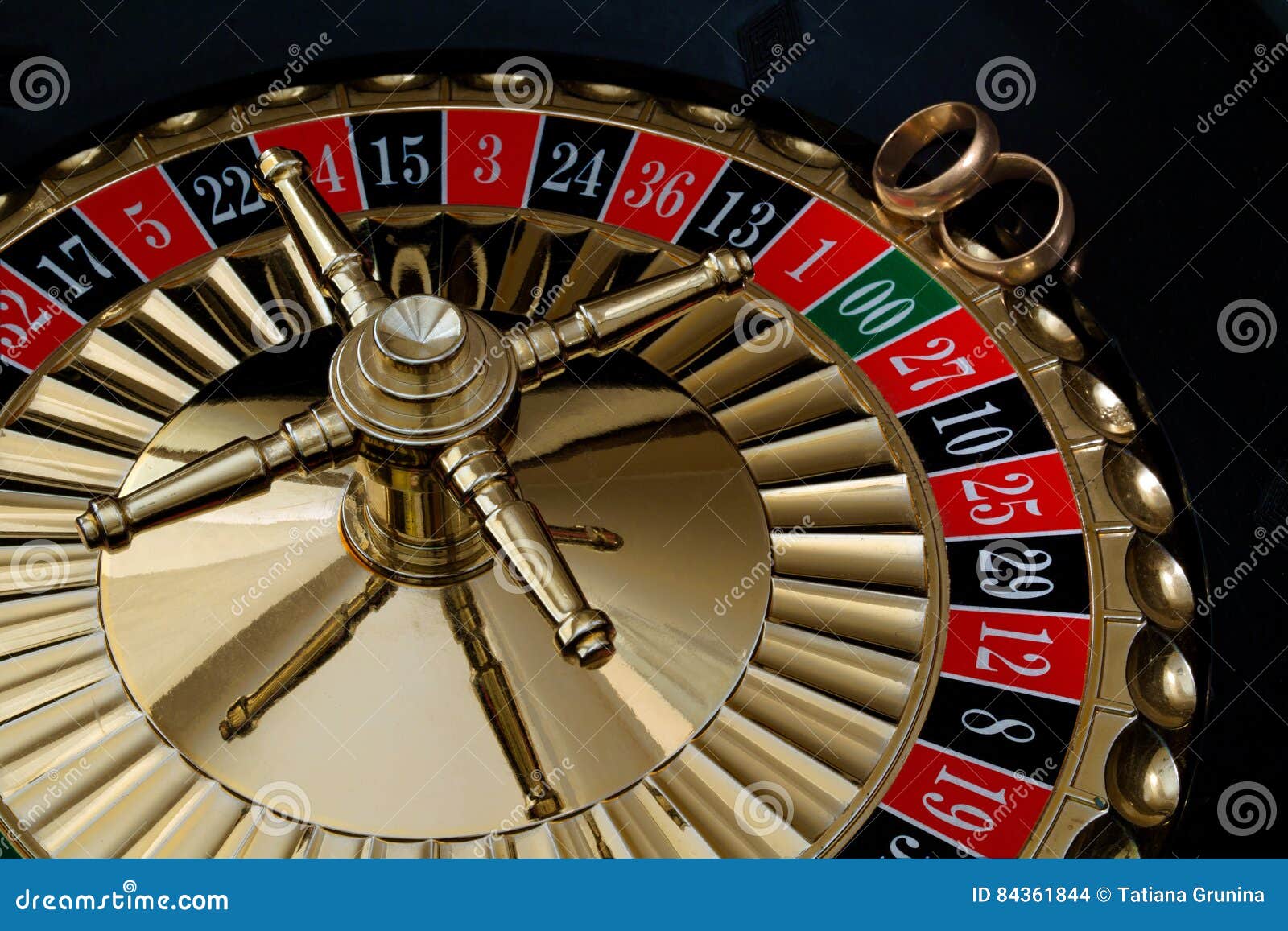 Wedding Gold Rings Roulette Wheel Stock Photos Free & RoyaltyFree