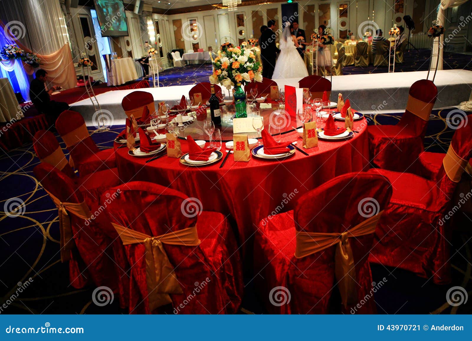 Wedding reception in China editorial photo. Image of modern 43970721