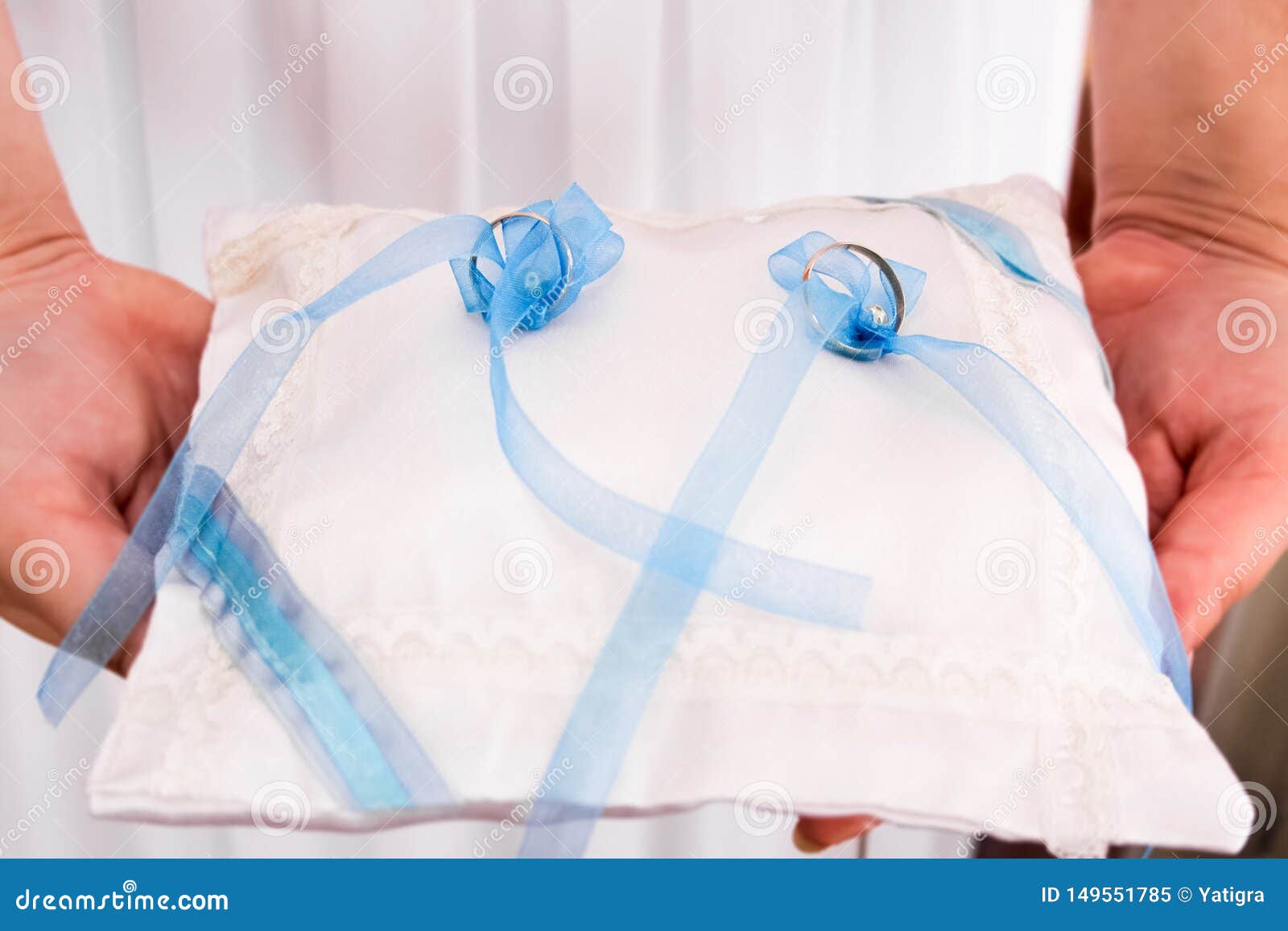 Wedding Rings Lie on a White Small Pillow Stock Image Image of flower, jewelry 149551785