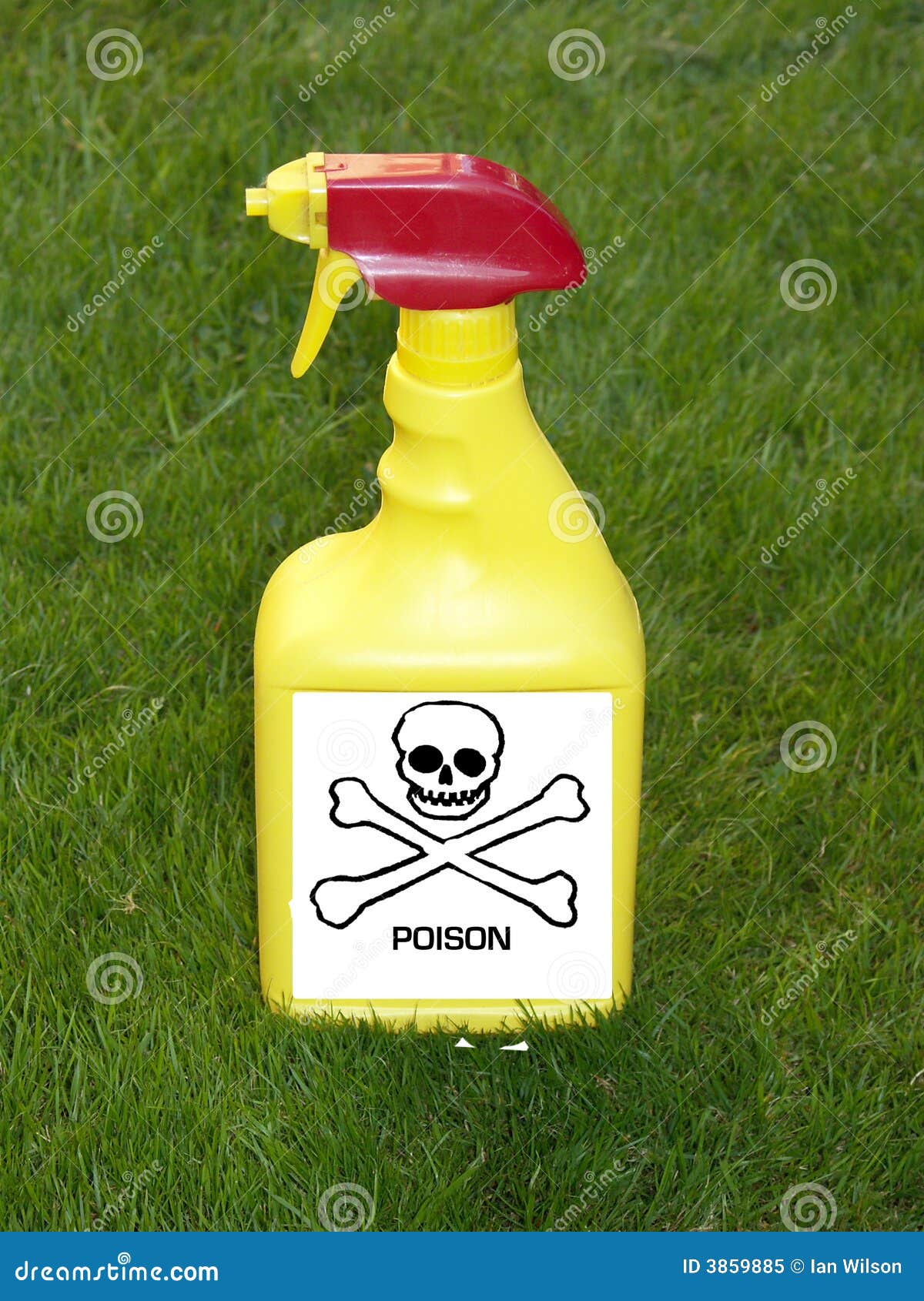 Weedkiller spray bottle stock image. Image of green, poison 3859885
