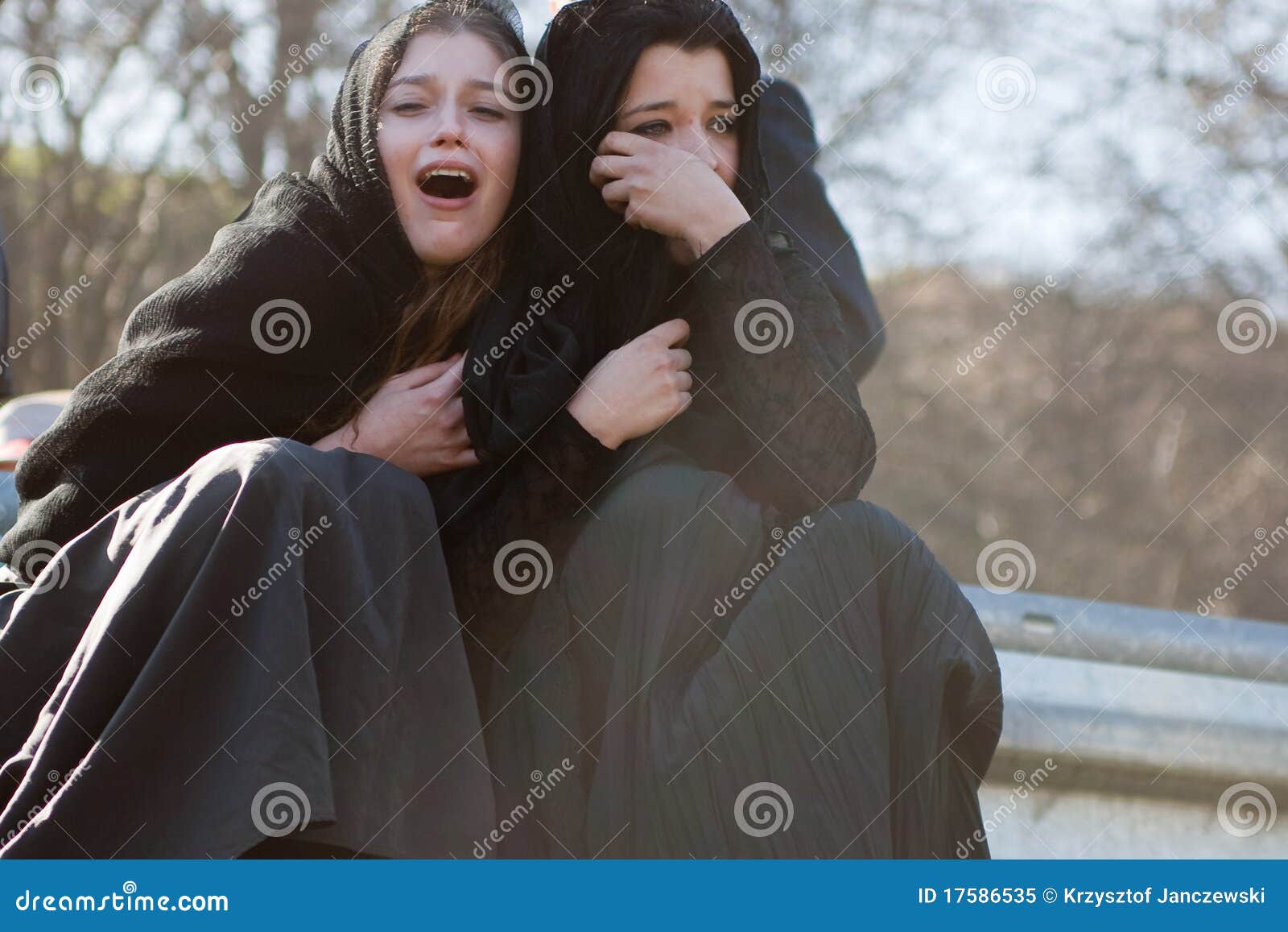 Weeping women on Jesus. editorial image. Image of easter 17586535