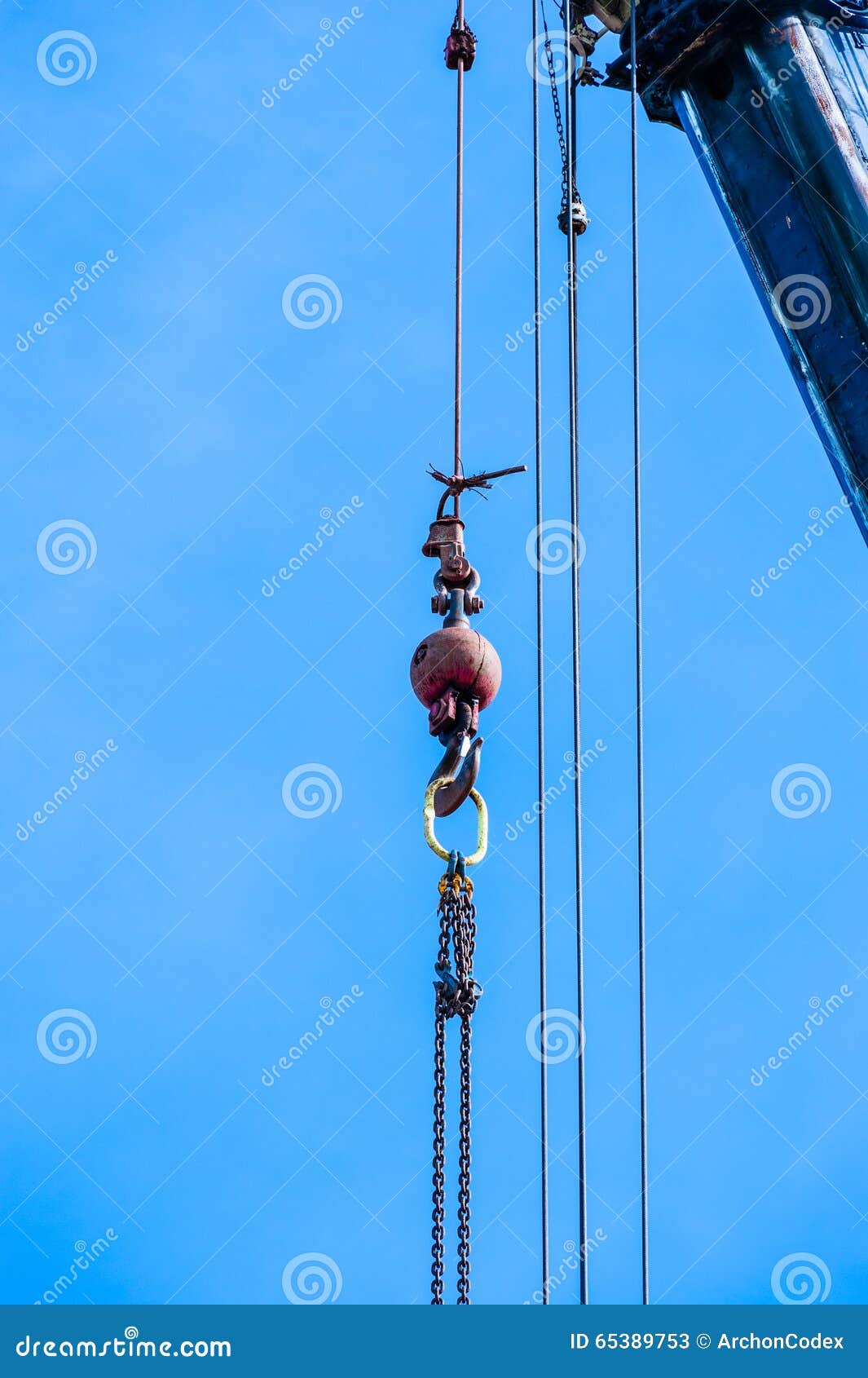 17,734 Chain Hanging Stock Photos - Free & Royalty-Free Stock Photos from  Dreamstime