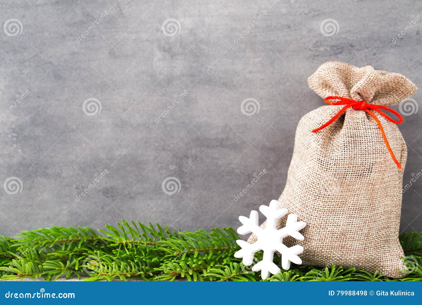 Weihnachten Gard Geschenktasche Mit Leinwand Neue Ideen Das Haus Zu Verzieren Dieses Weihnachten Stockfoto Bild Von Leinwand Weihnachten