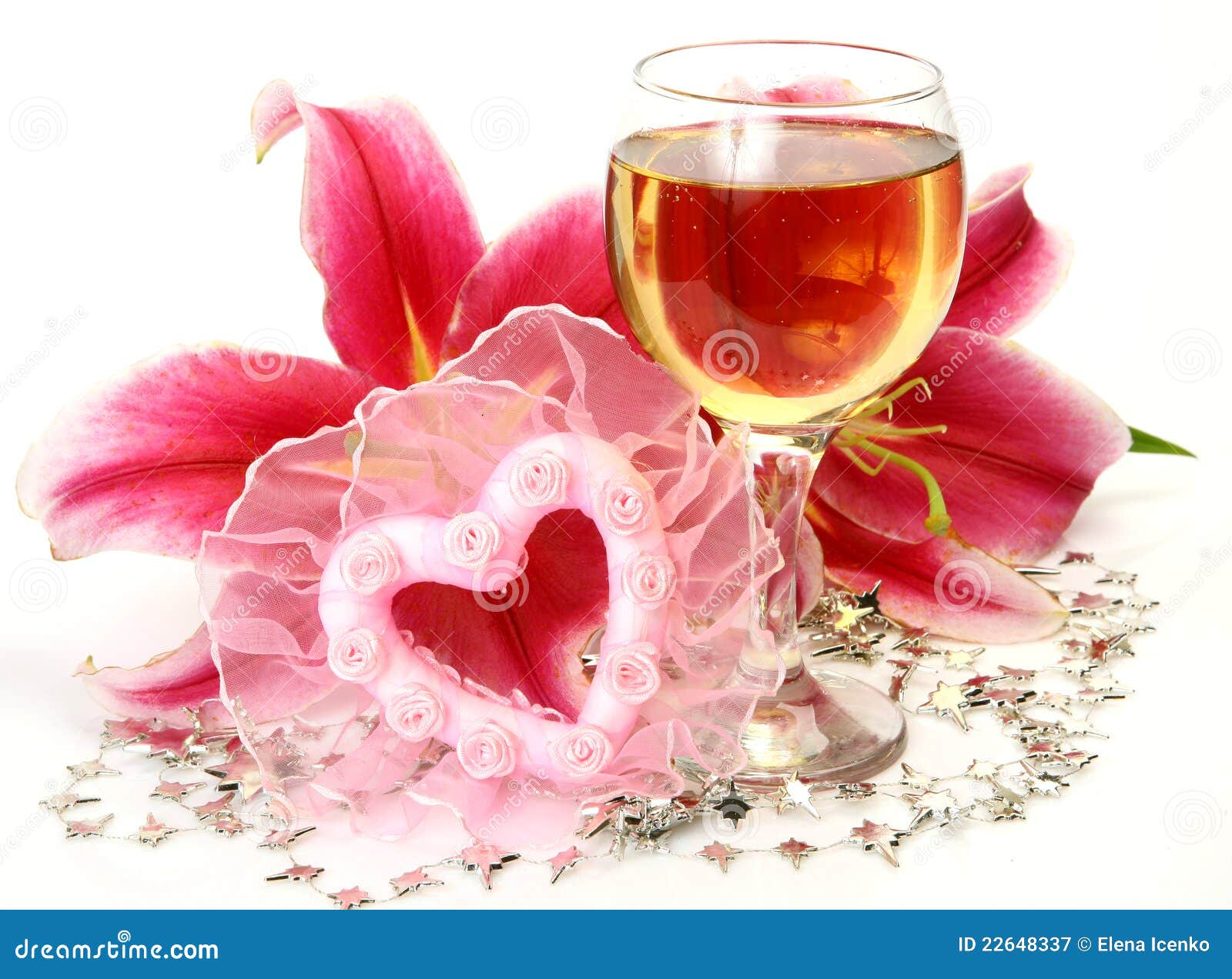 Wein und Blumen stockbild. Bild von blumenblatt, blume 22648337