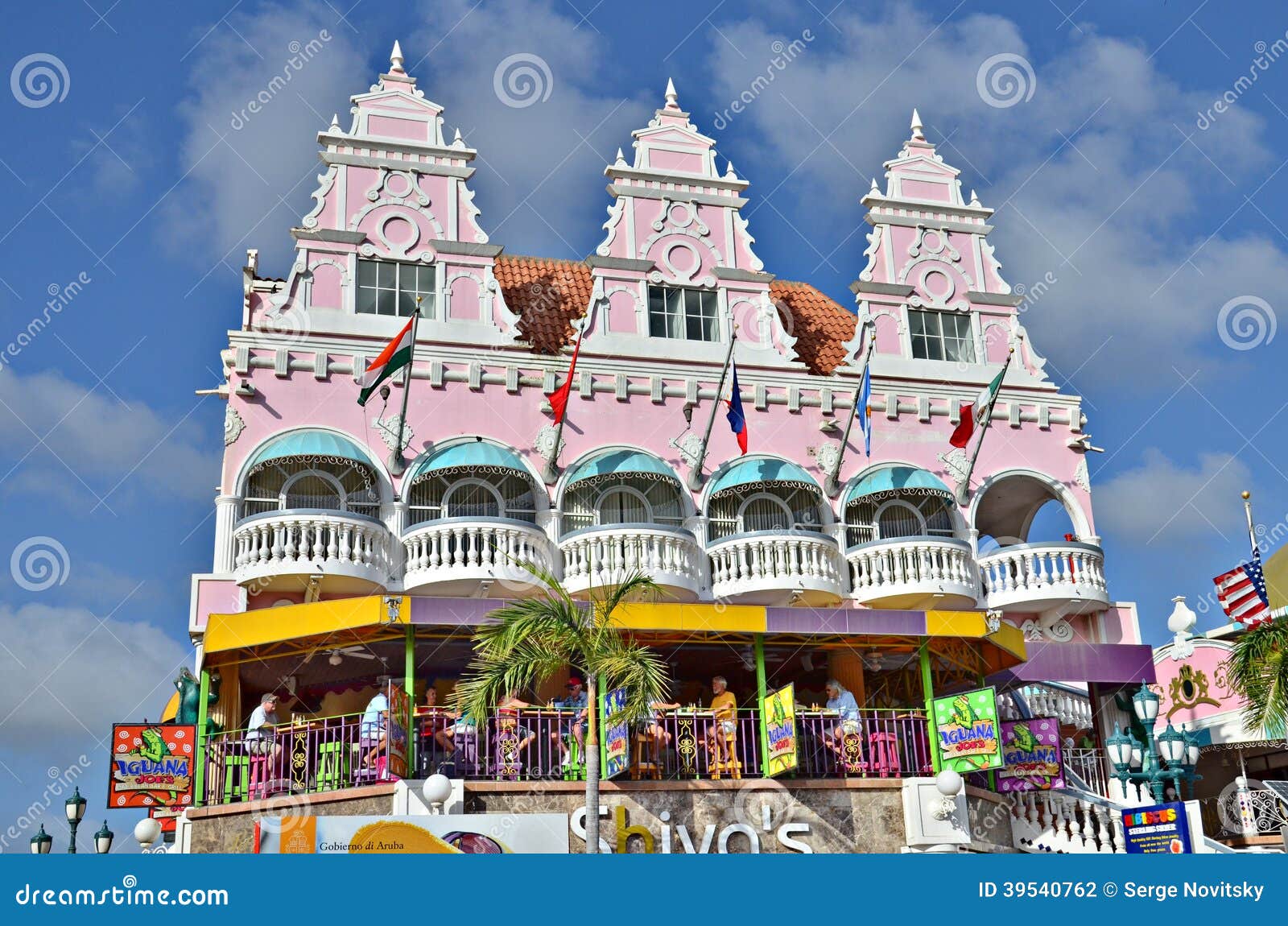 Royal Plaza Shopping Mall In Aruba Caribbean High-Res Stock Photo - Getty  Images