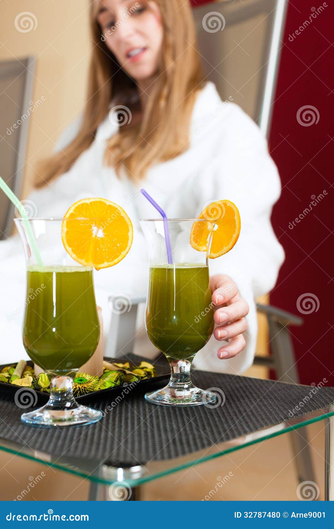 wellness - chlorophyll-shake on a table
