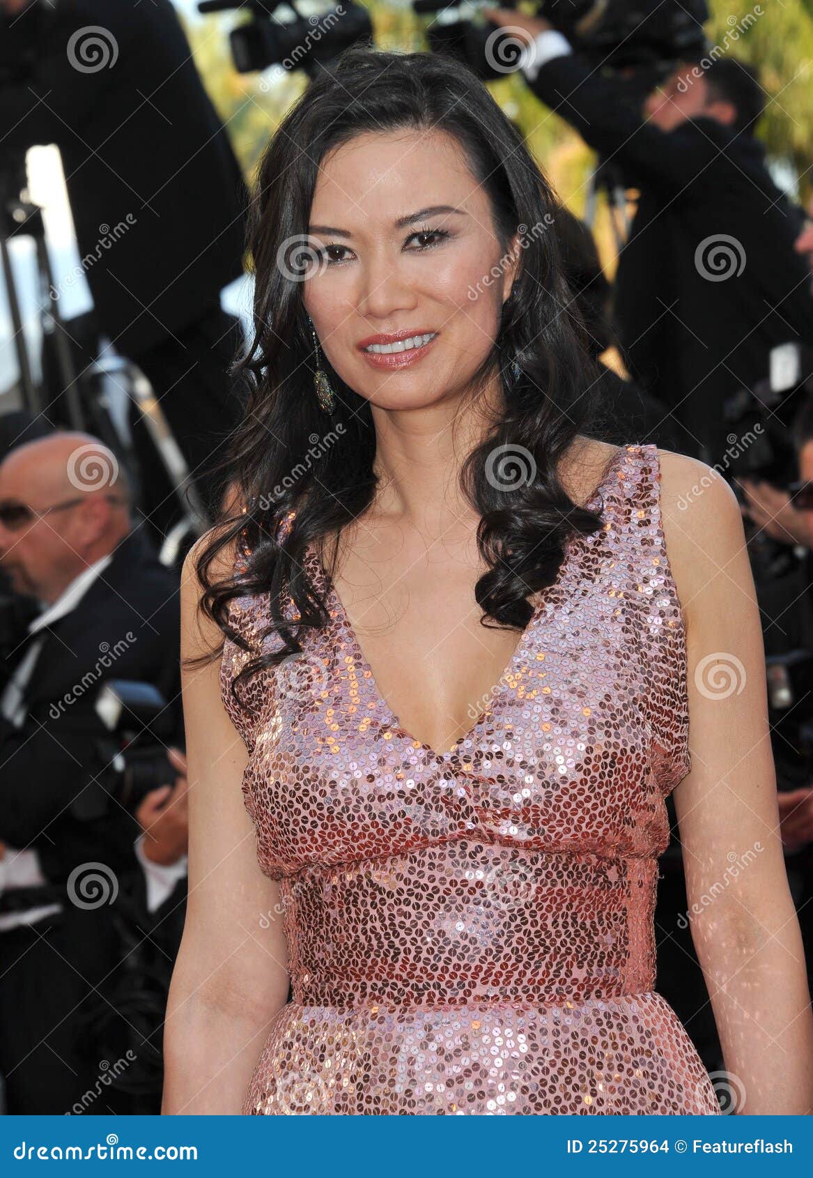 Wendi Deng editorial stock image. Image of 65th, france - 25275964