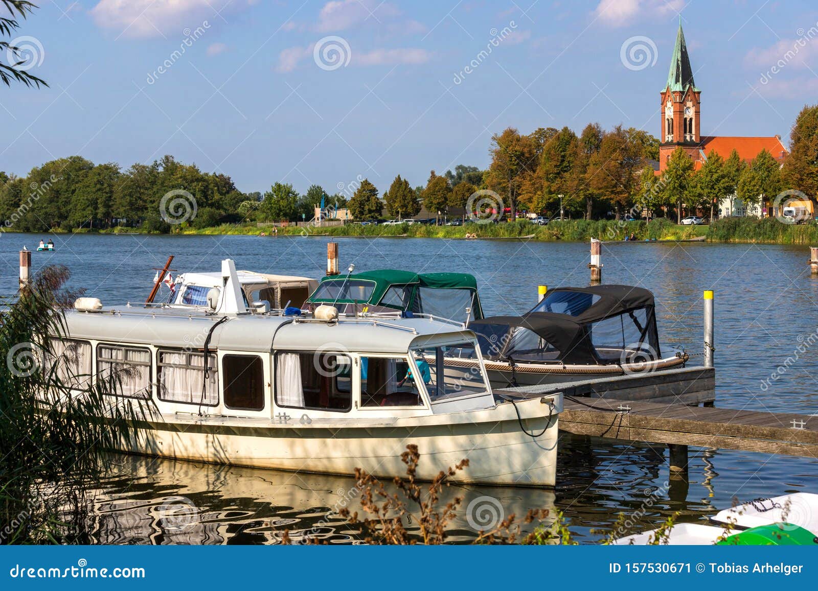 Werder Una Ciudad Der Havel Germany Foto editorial - Imagen de cielo