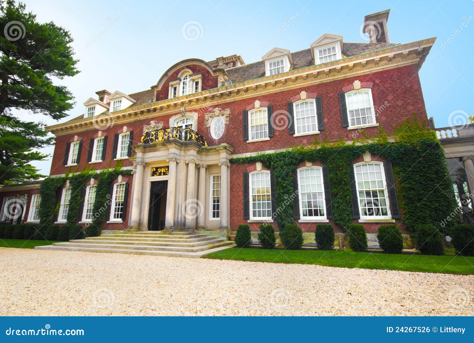 Westbury Arbeitet Villa Im Garten Stockfoto Bild Von Villen