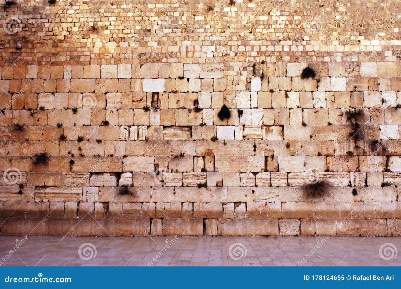 the western wailing wall kotel empty in jerusalem old city israel