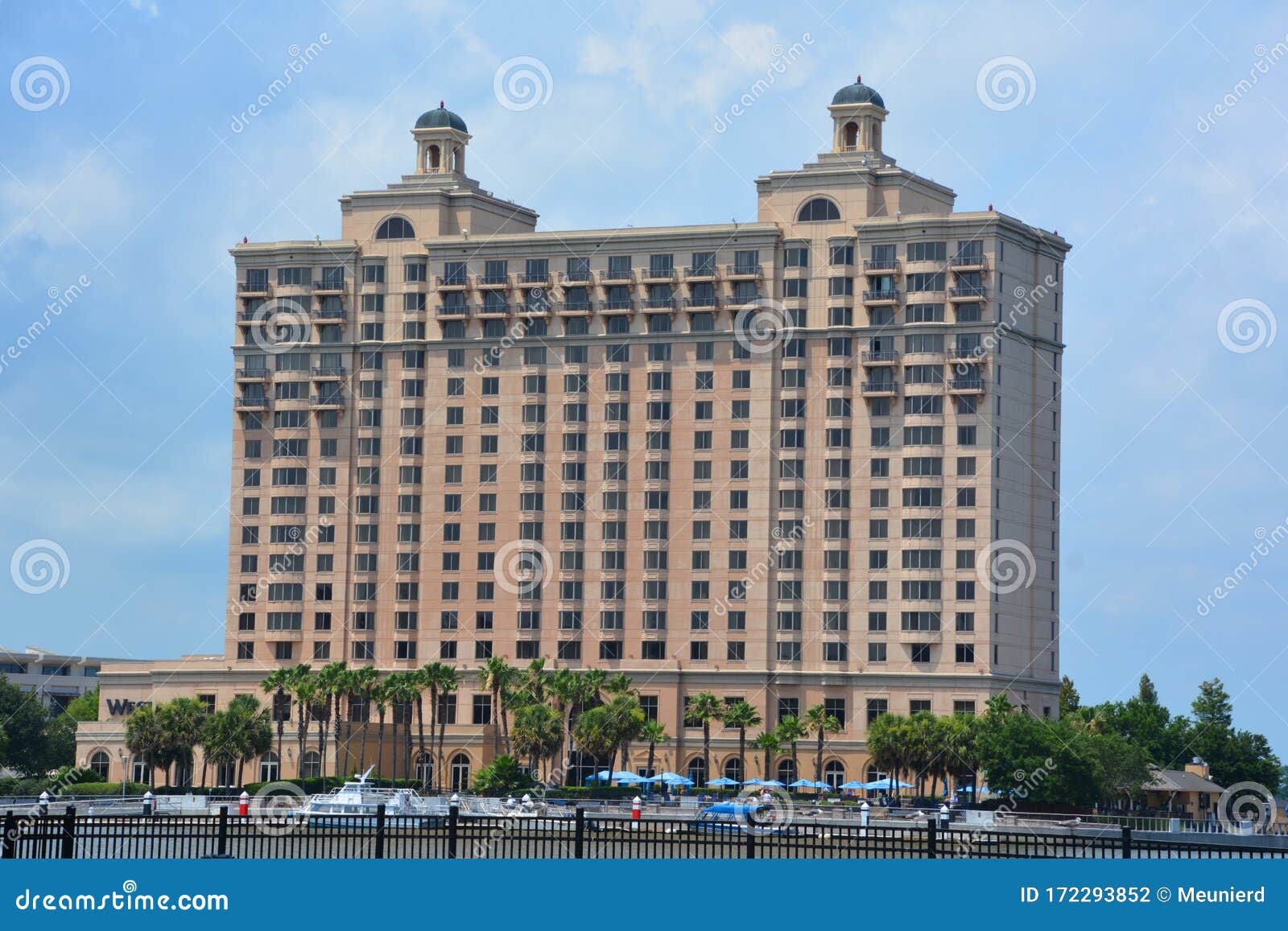 Westin Savannah Harbor Golf Resort & Spa. Editorial Photography - Image