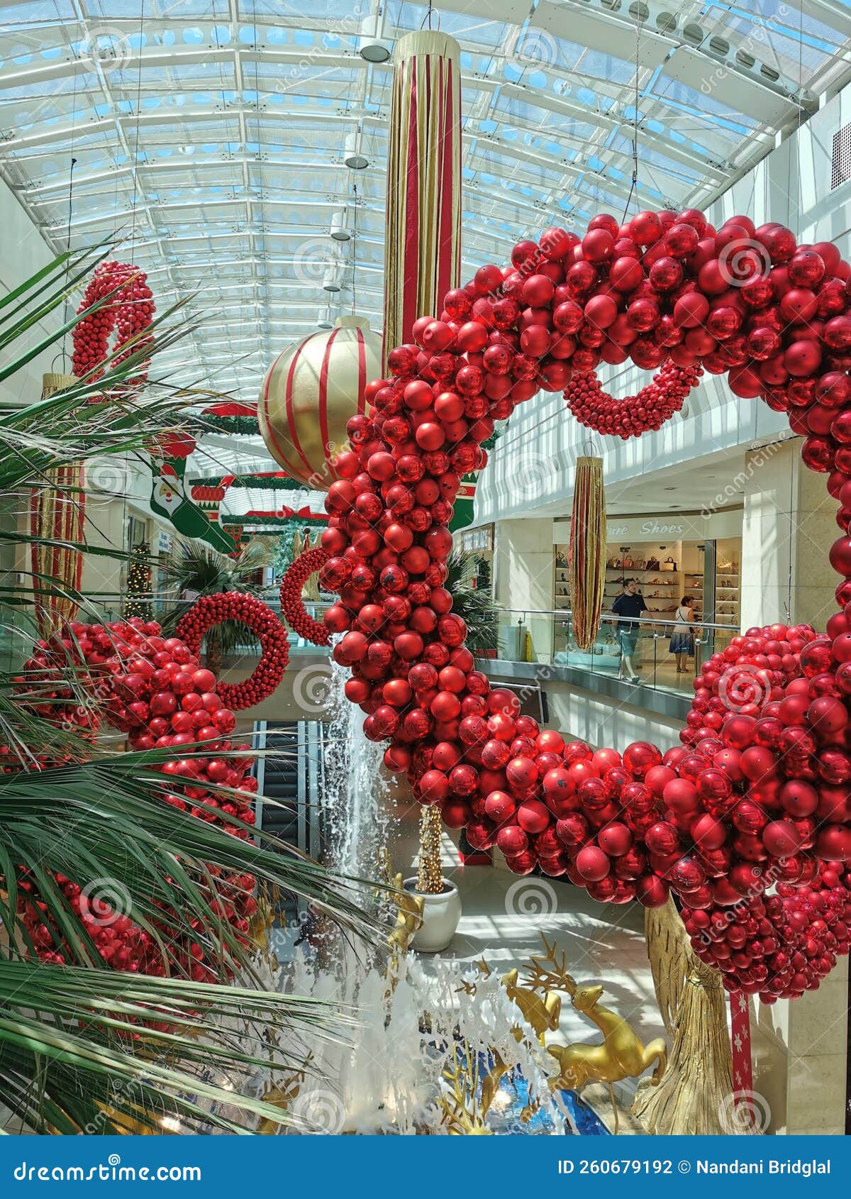 Christmas Decorations in West Mall, West Moorings, Trinidad and ...